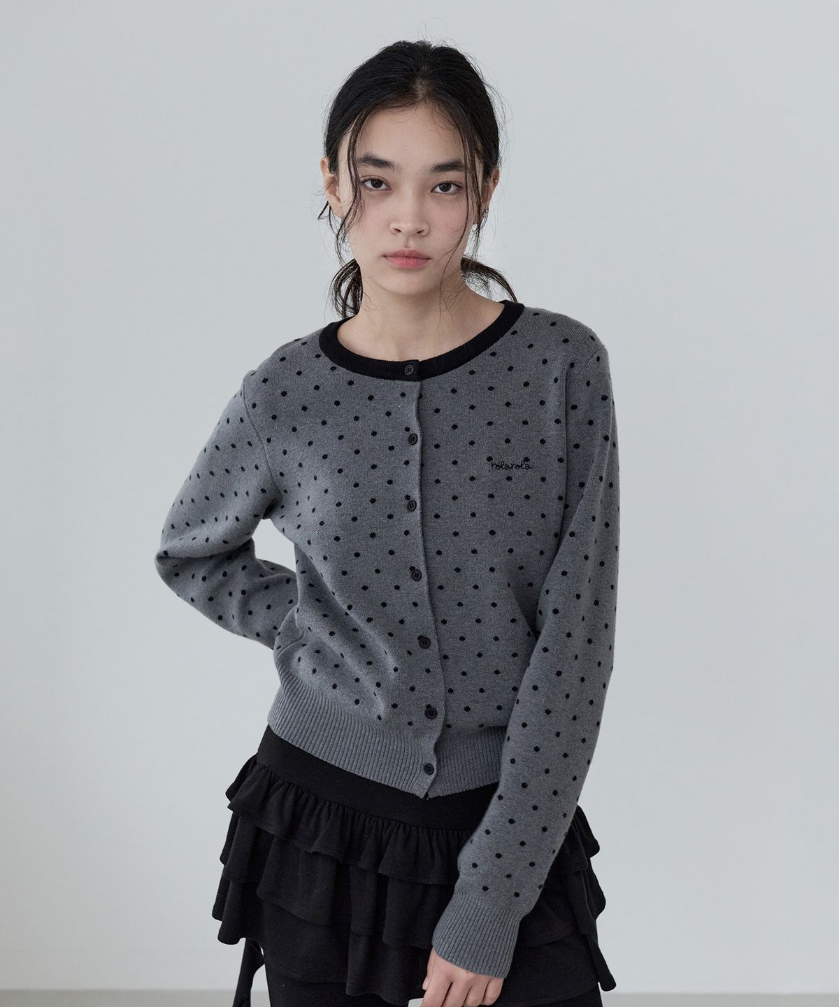 로라로라(ROLAROLA) WOOL BLENDED DOT PATTERN CARDIGAN GRAY