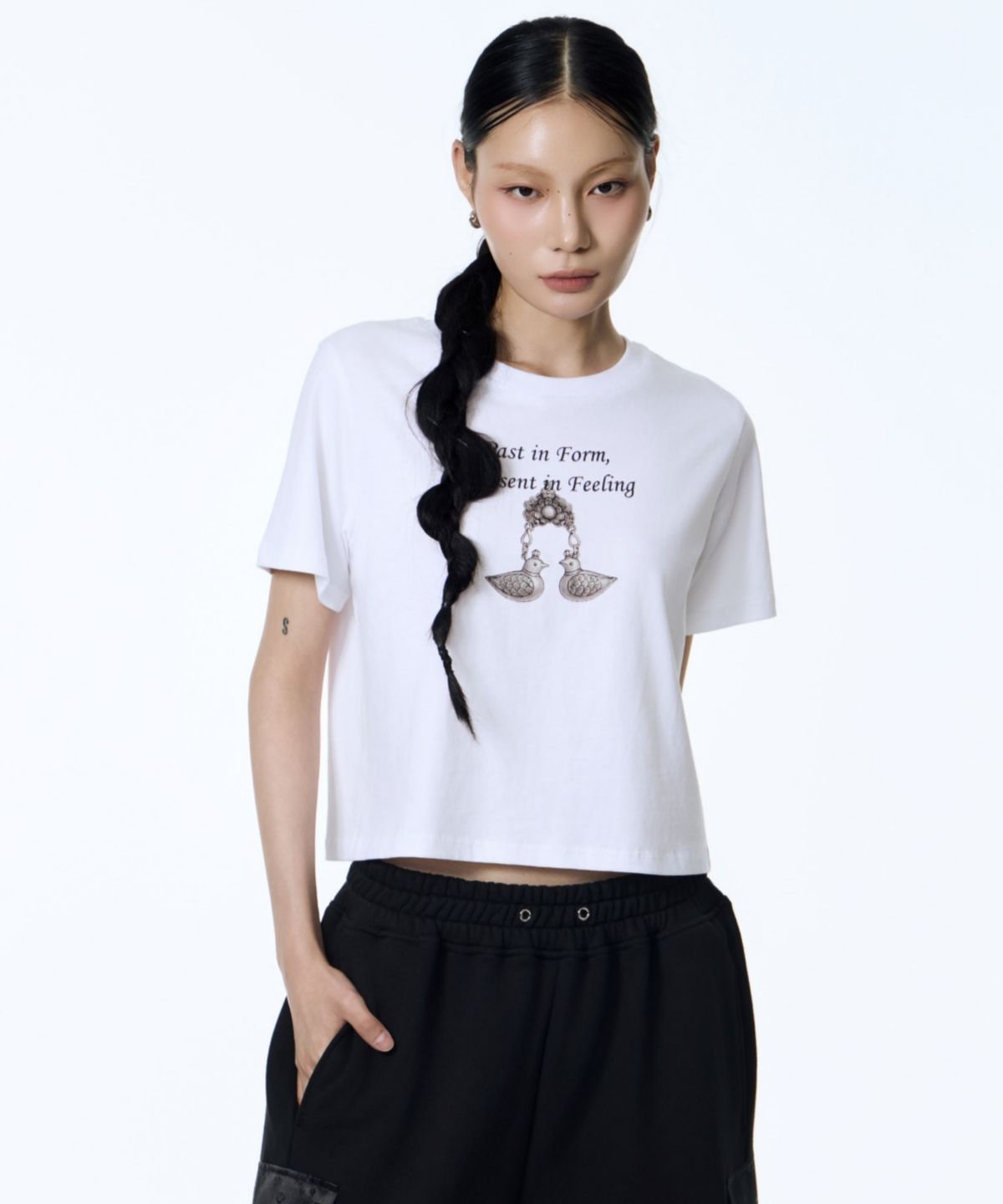 칠 하나 투 구육(71TO96) Mandarin duck Keyring Crop T-Shirt (White)