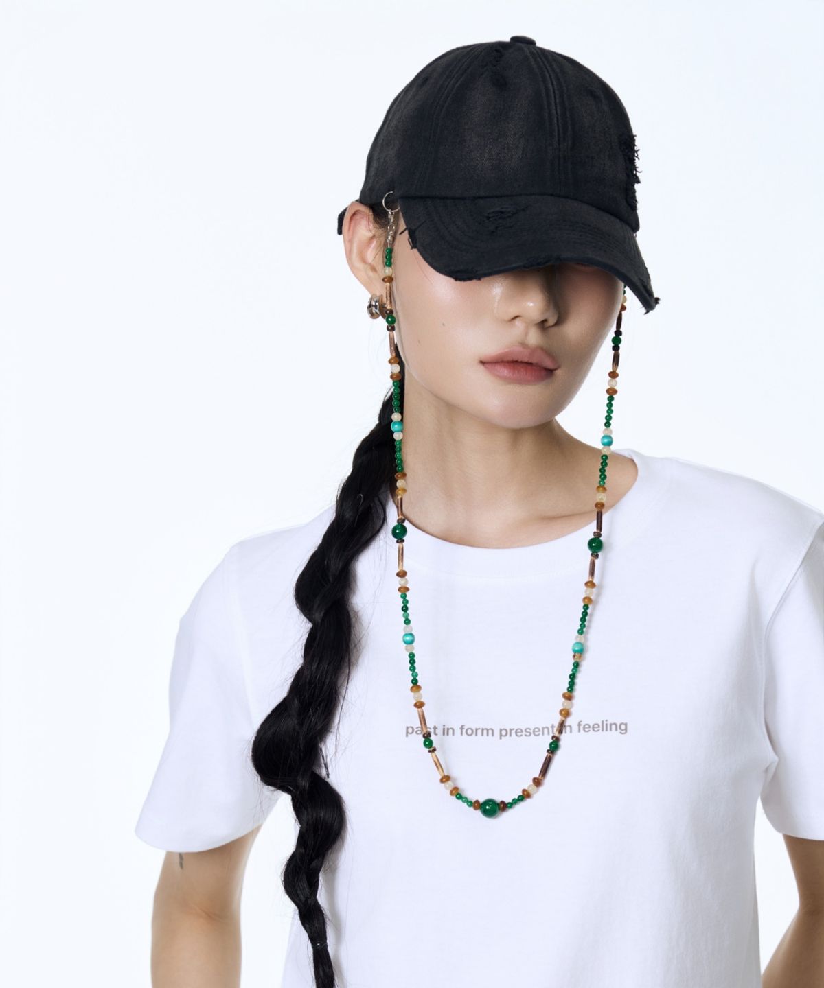 칠 하나 투 구육(71TO96) Lettering Crop T-shirt (White)