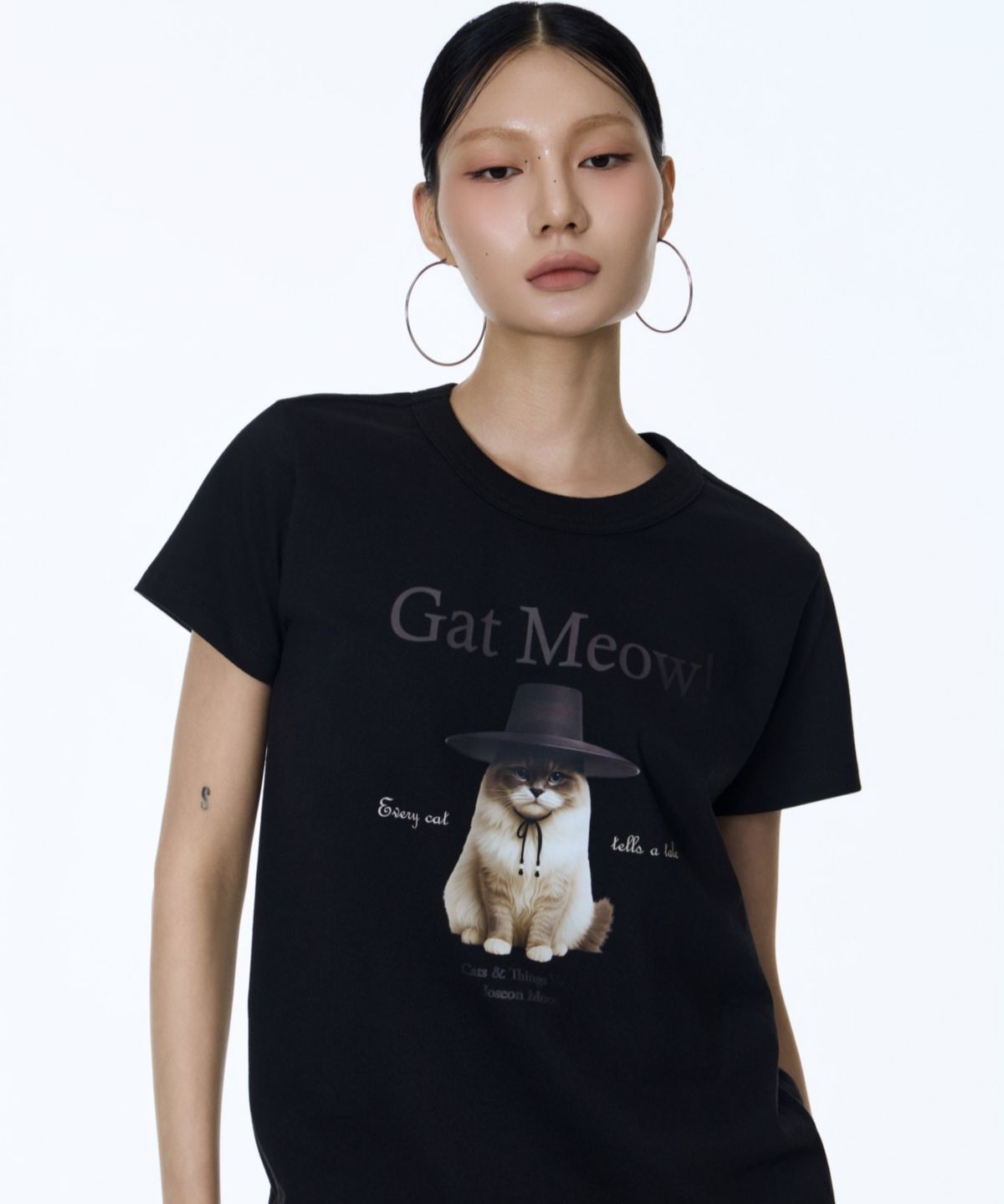 칠 하나 투 구육(71TO96) Gat Meow T-shirt (Black)