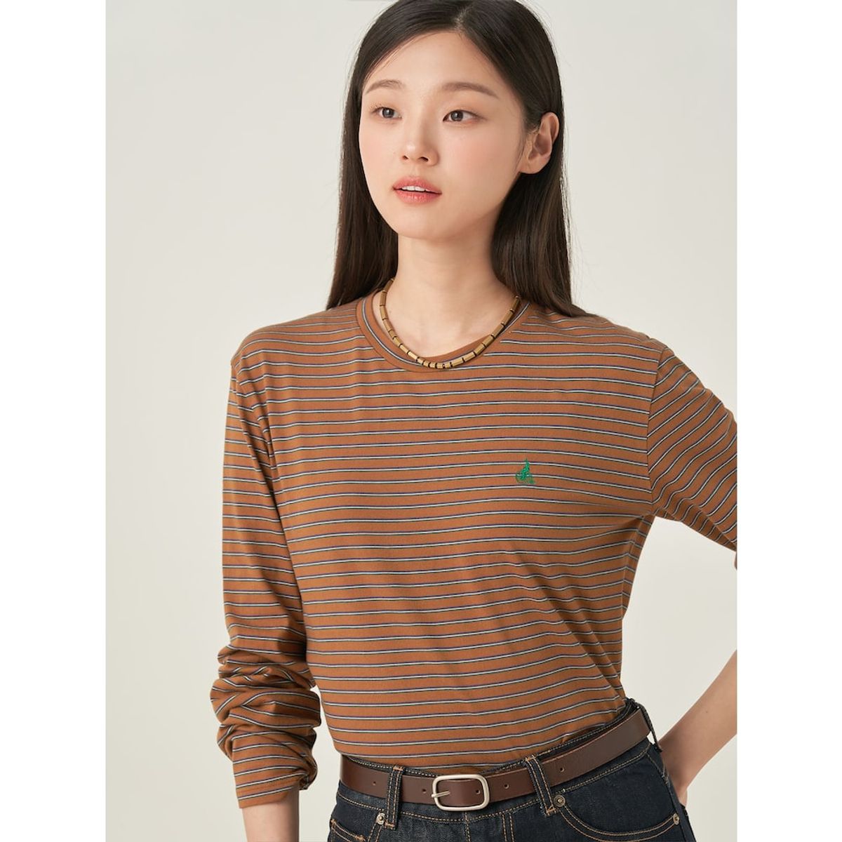 빈폴 레이디스(BEANPOLE LADIES) 멀티 스트라이프 세미 오버핏 티셔츠  브라운 (BF5741C03D)