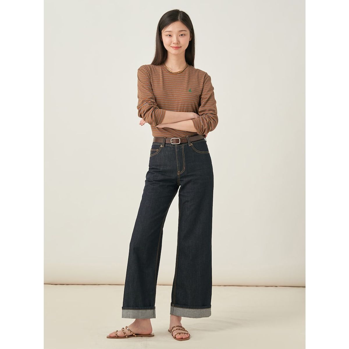 빈폴 레이디스(BEANPOLE LADIES) 멀티 스트라이프 세미 오버핏 티셔츠  브라운 (BF5741C03D)