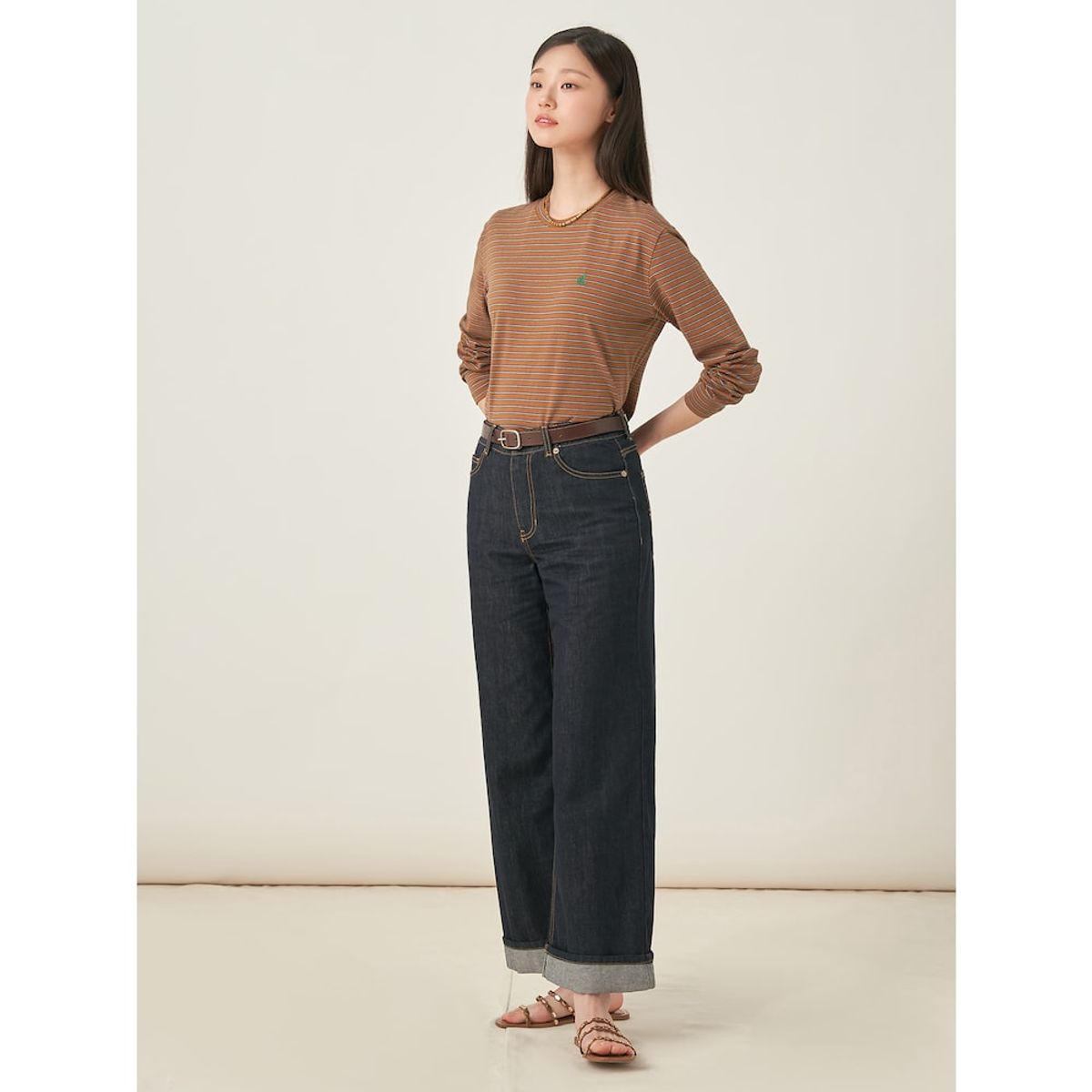빈폴 레이디스(BEANPOLE LADIES) 멀티 스트라이프 세미 오버핏 티셔츠  브라운 (BF5741C03D)