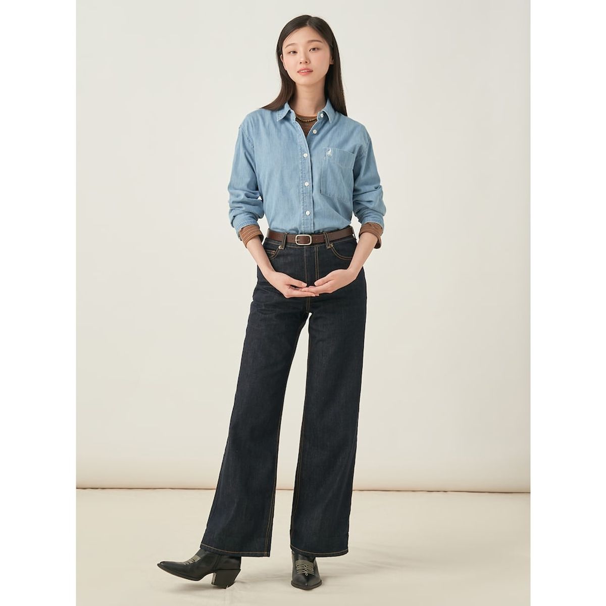 빈폴 레이디스(BEANPOLE LADIES) 데님 오버핏 셔츠  스카이 블루 (BF5764C03Q)