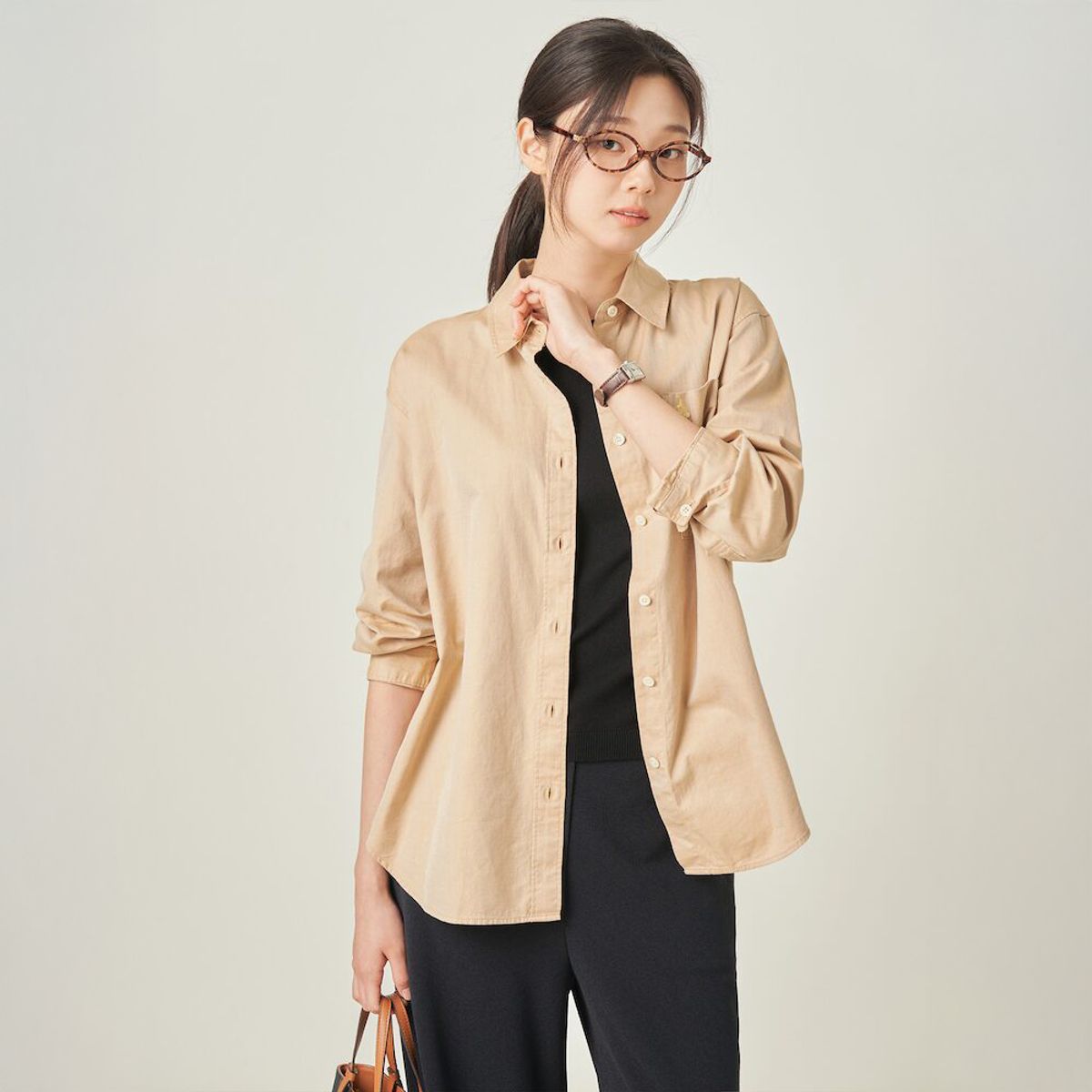 빈폴 레이디스(BEANPOLE LADIES) 코튼 트윌 워싱 오버핏 셔츠  베이지 (BF5864C01A)