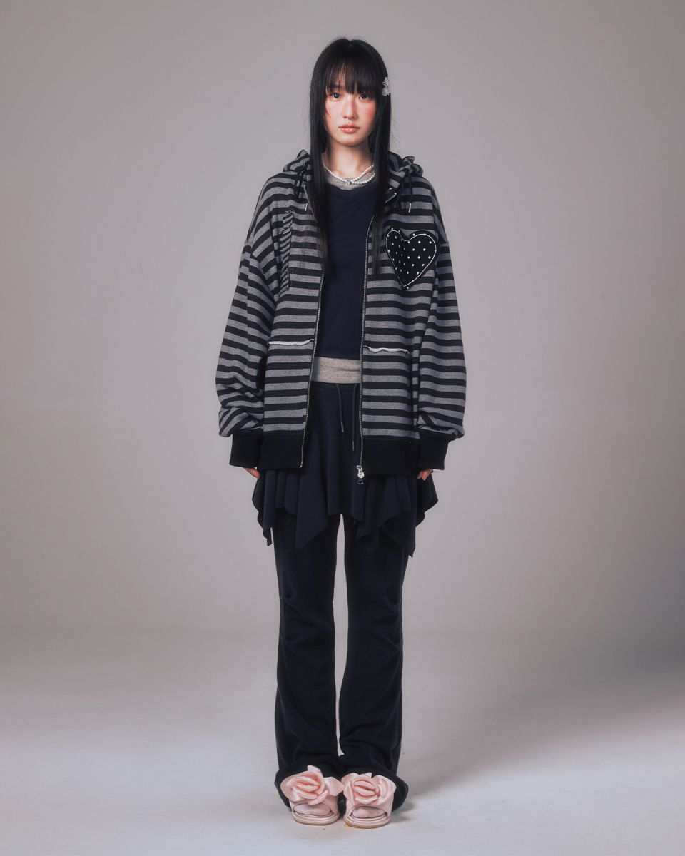 MUSINSA | YOUHEE I LOVE APPLIQUE HOOD ZIP-UP CHARCOAL