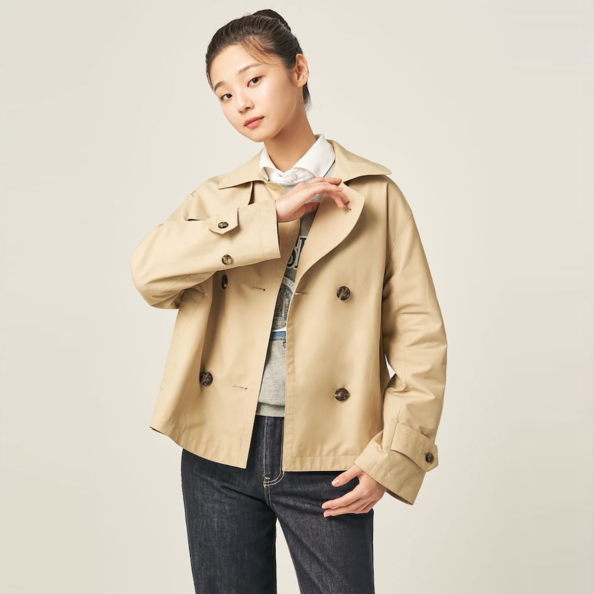 빈폴 레이디스(BEANPOLE LADIES) 코튼 숏 더블 트렌치  베이지 (BF583TC01A)