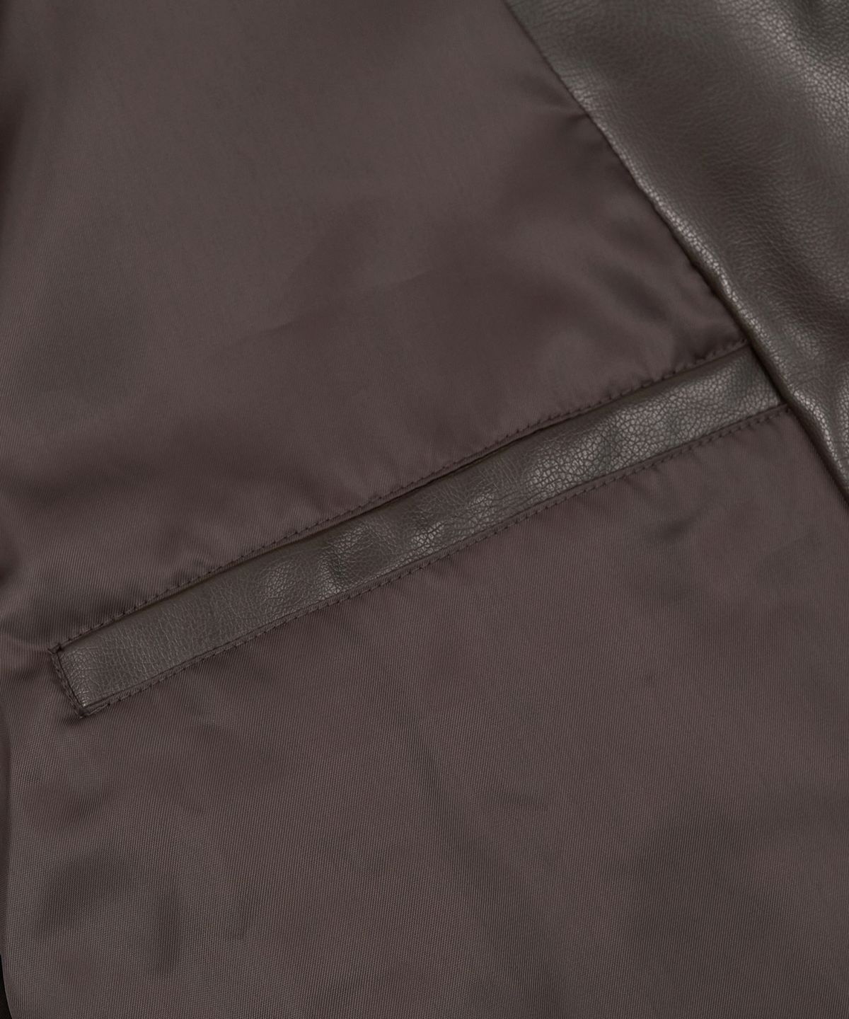 엑스컨테이너(EXCONTAINER) 하이넥 PU 레더 블루종 자켓 (DARK BROWN)