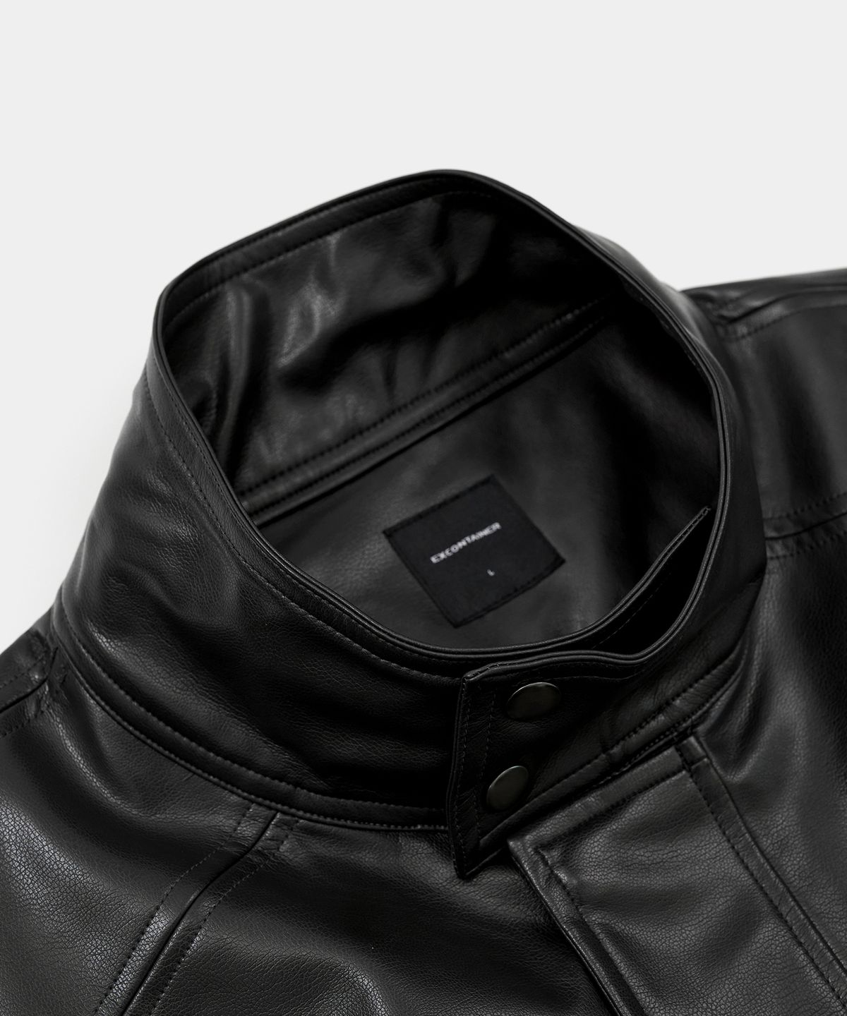 엑스컨테이너(EXCONTAINER) 하이넥 PU 레더 블루종 자켓 (BLACK)