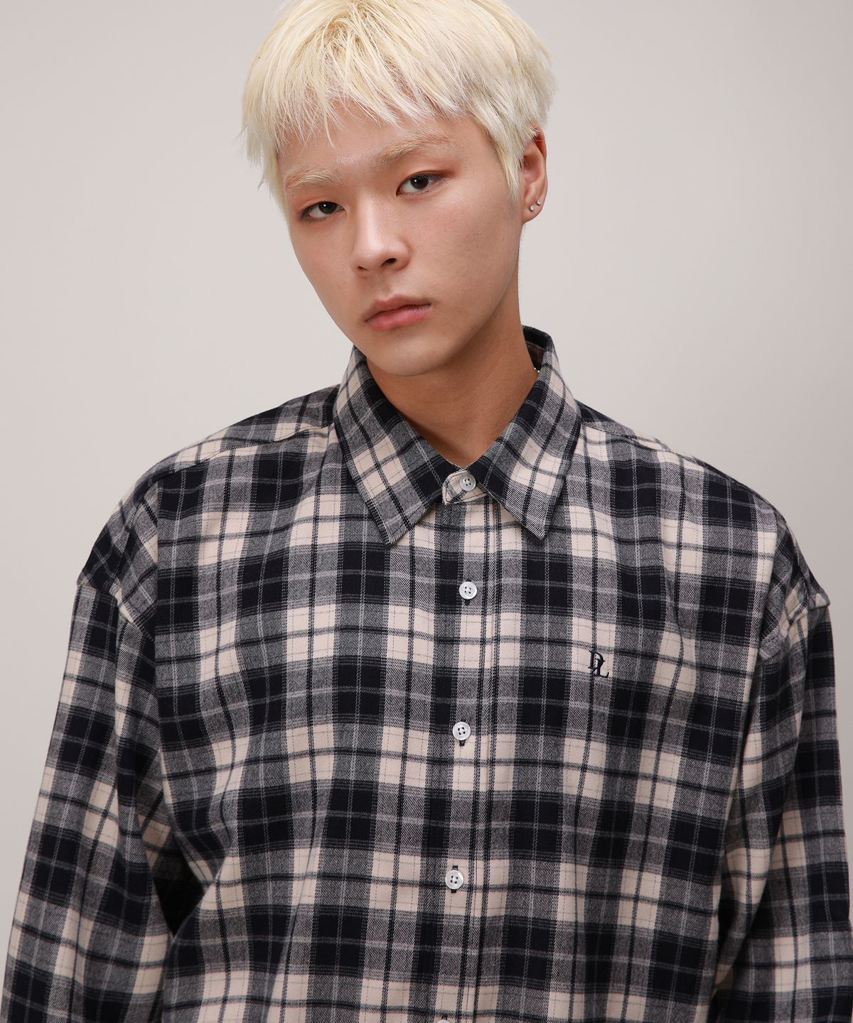 디벨로브(DEVELOVE) 헤리티지 플란넬 오버핏 체크 셔츠_네이비