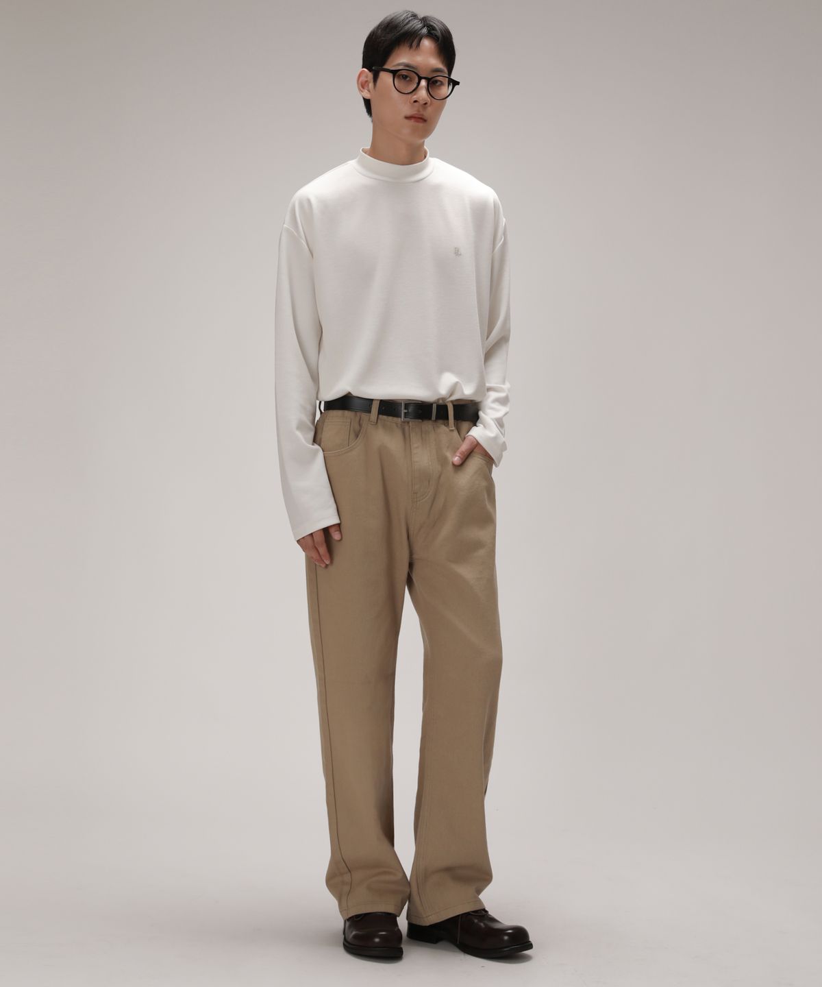 디벨로브(DEVELOVE) 에센셜 무드 세미와이드 코튼 팬츠_베이지