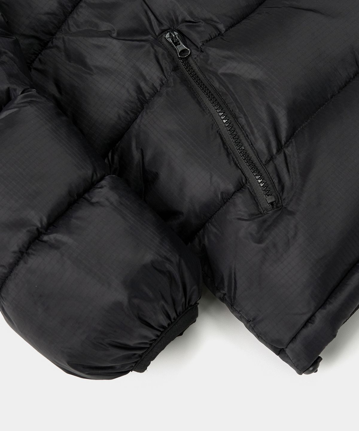 엑스컨테이너(EXCONTAINER) 립스탑 후디드 패딩 점퍼 (BLACK)