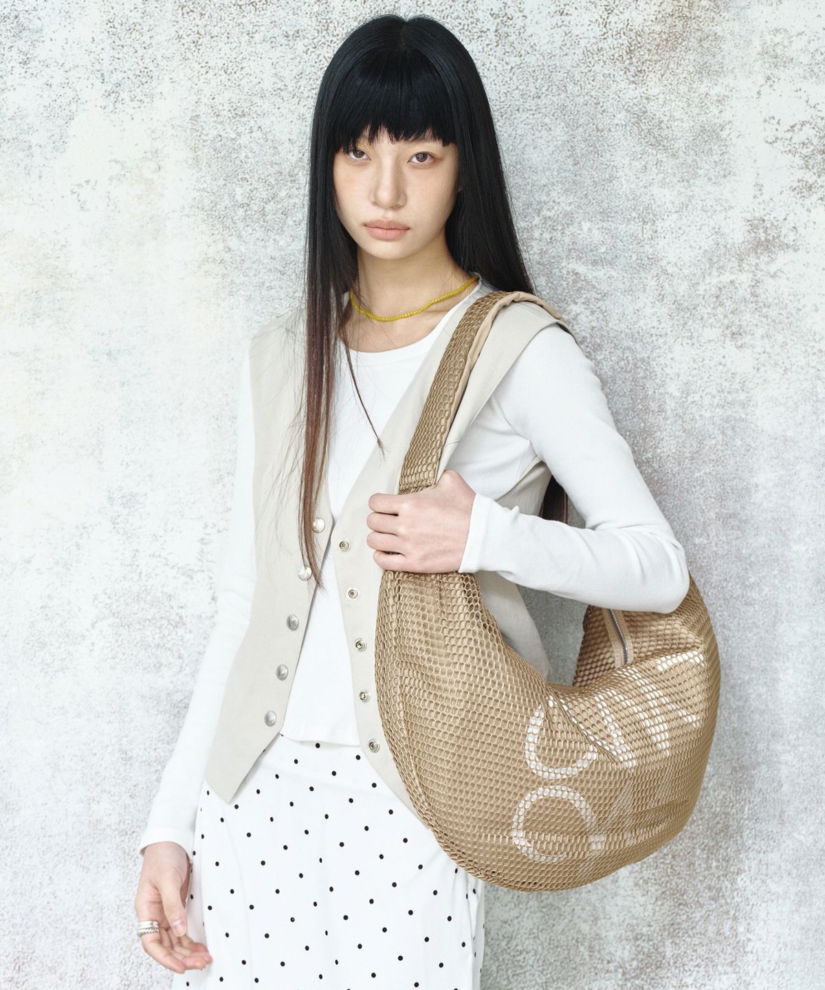 닉앤니콜(NICK&NICOLE) NET HALF MOON BAG_DEEP BEIGE