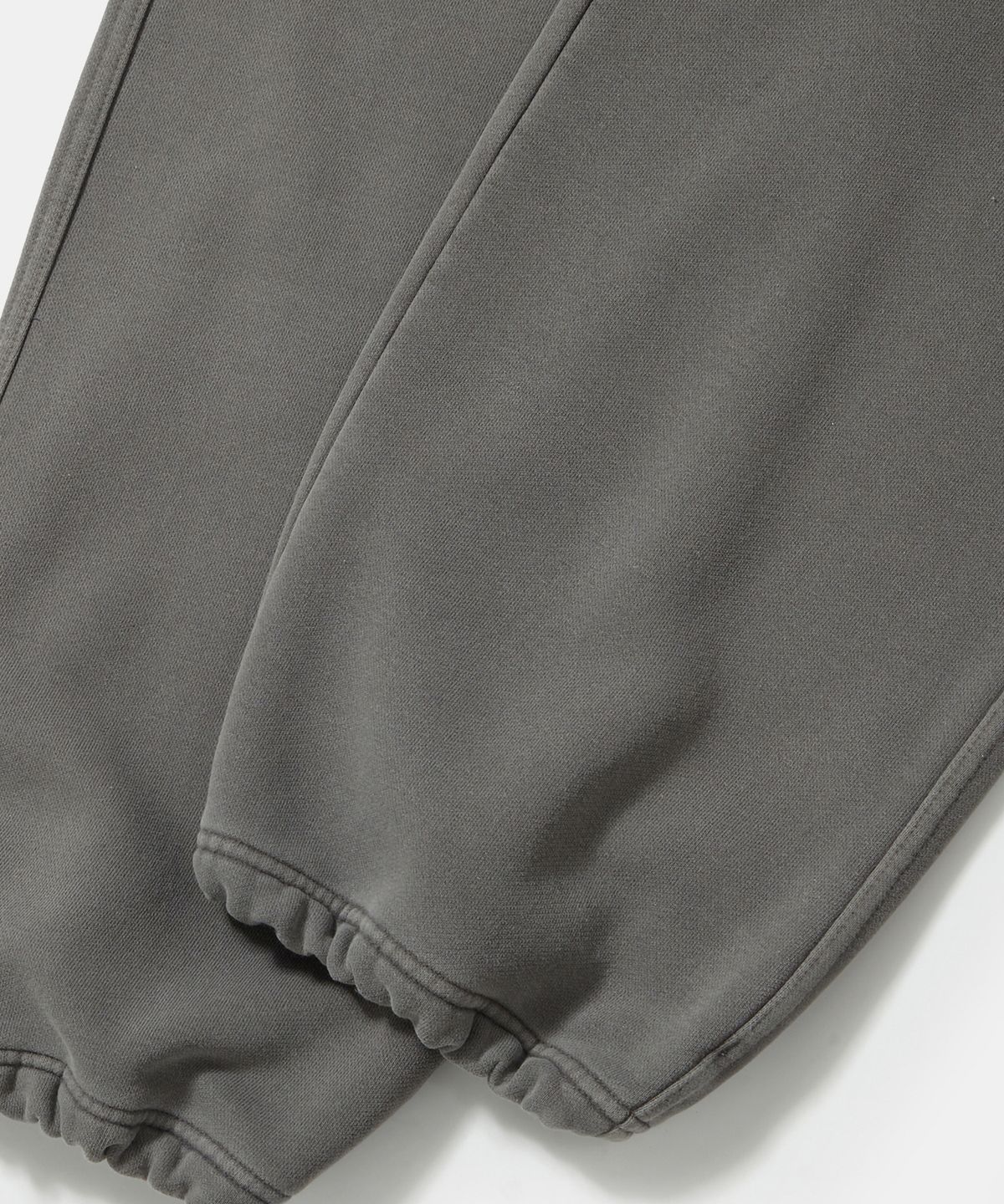 컬럼비아 유니버시티(COLUMBIA UNIVERSITY) NY STREET TAIL LOOSE-FIT DYEING FLEECE SWEATPANTS_GRAY