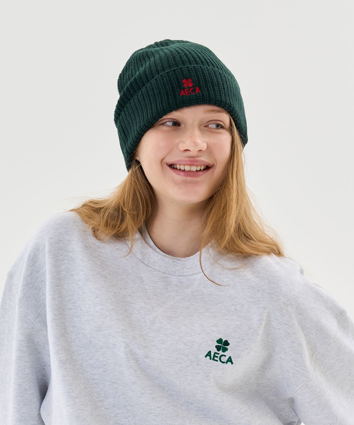 에이카화이트(AECA) AECA CLOVER LOGO BEANIE-GREEN
