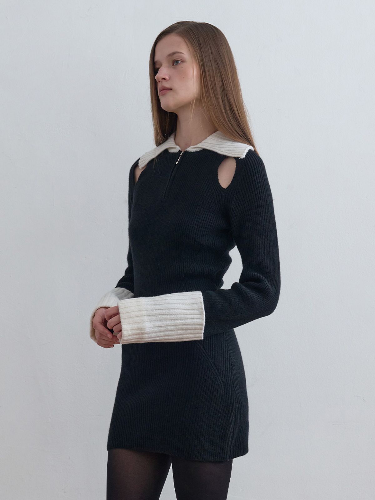 기준(KIJUN) Half Zip-Up Knit Dress Black