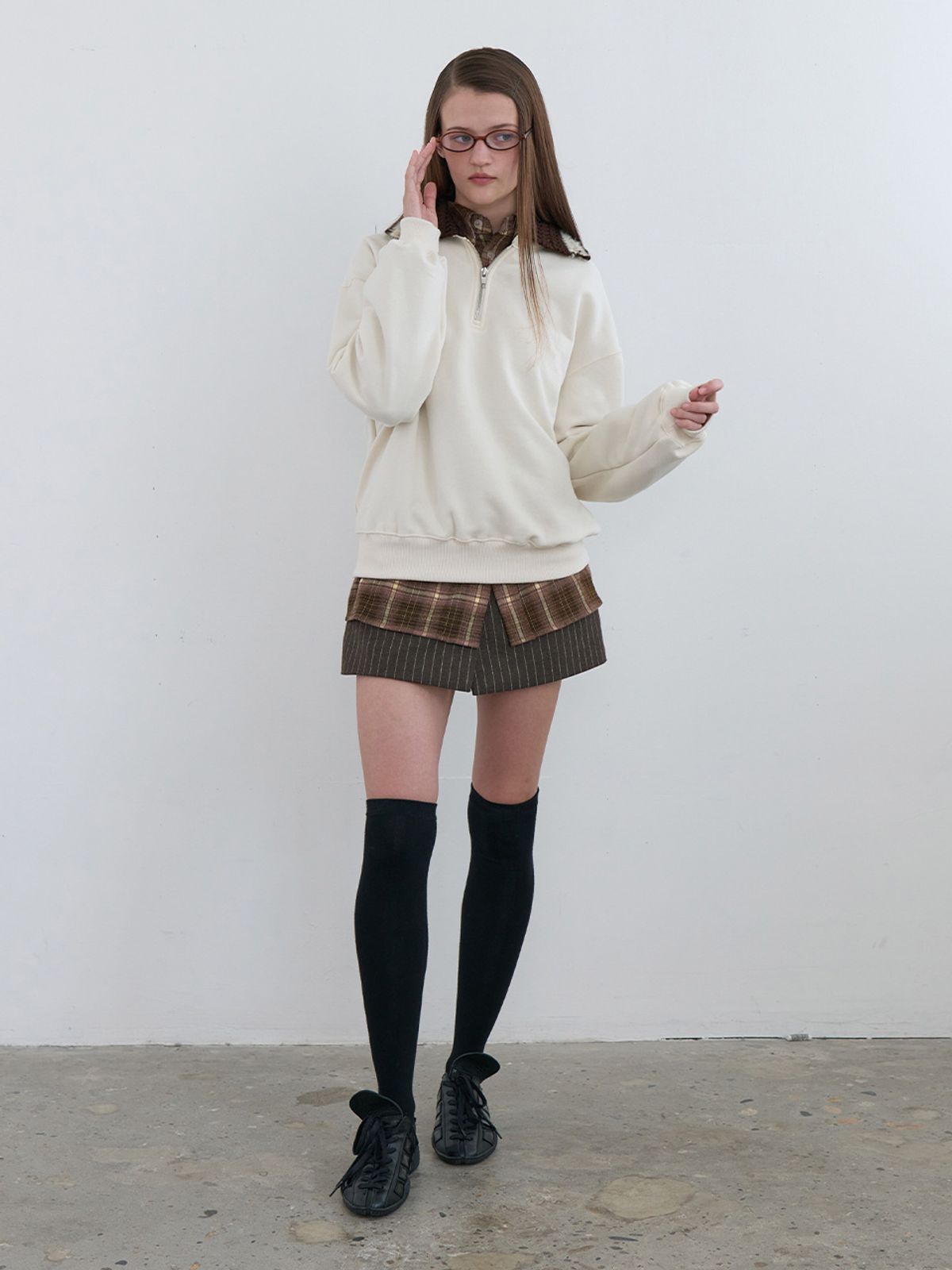 기준(KIJUN) Crochet Collar Half Zip-Up Pullover Ivory