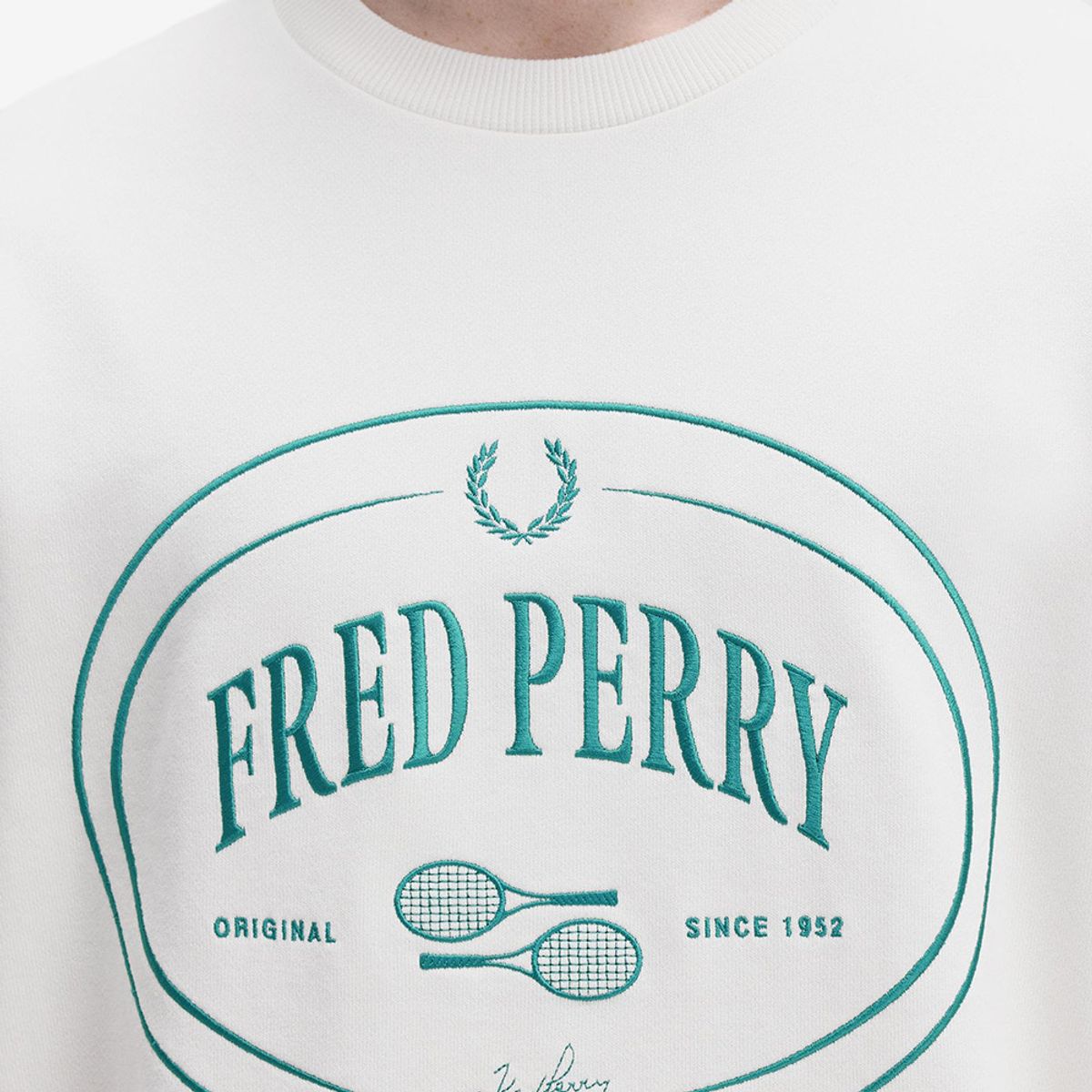 프레드페리(FRED PERRY) [Club House] 초즌 바이 챔피언스 스웻셔츠 - 스노우화이트 AFPM2531605-129