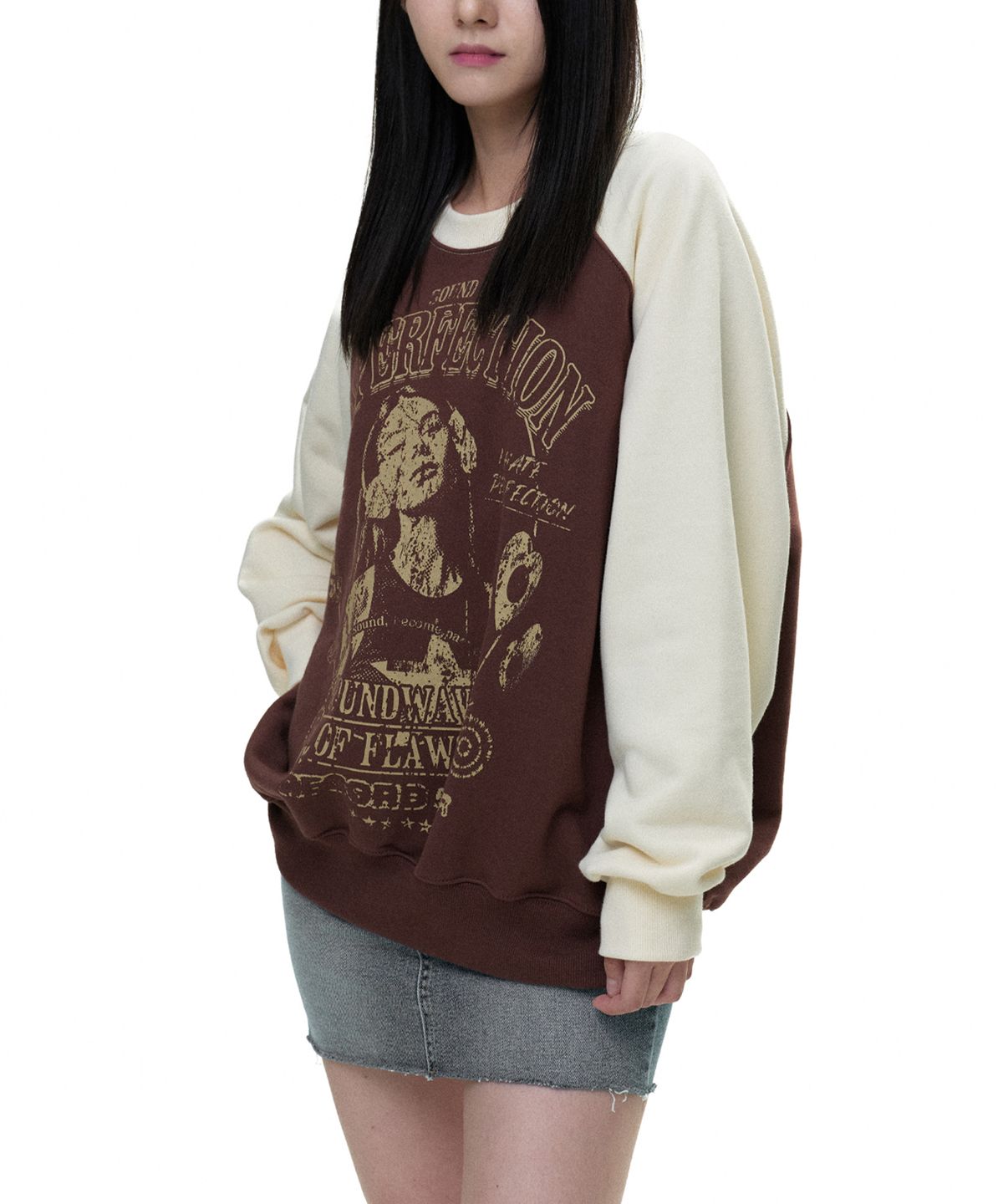 디파이클럽로버스(DEFYCLUBROBBERS) Imperfection reglan sweatshirt (2color)