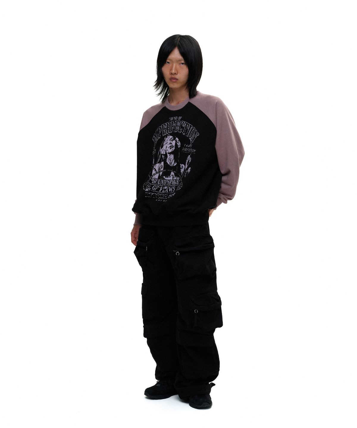 디파이클럽로버스(DEFYCLUBROBBERS) Imperfection reglan sweatshirt (2color)
