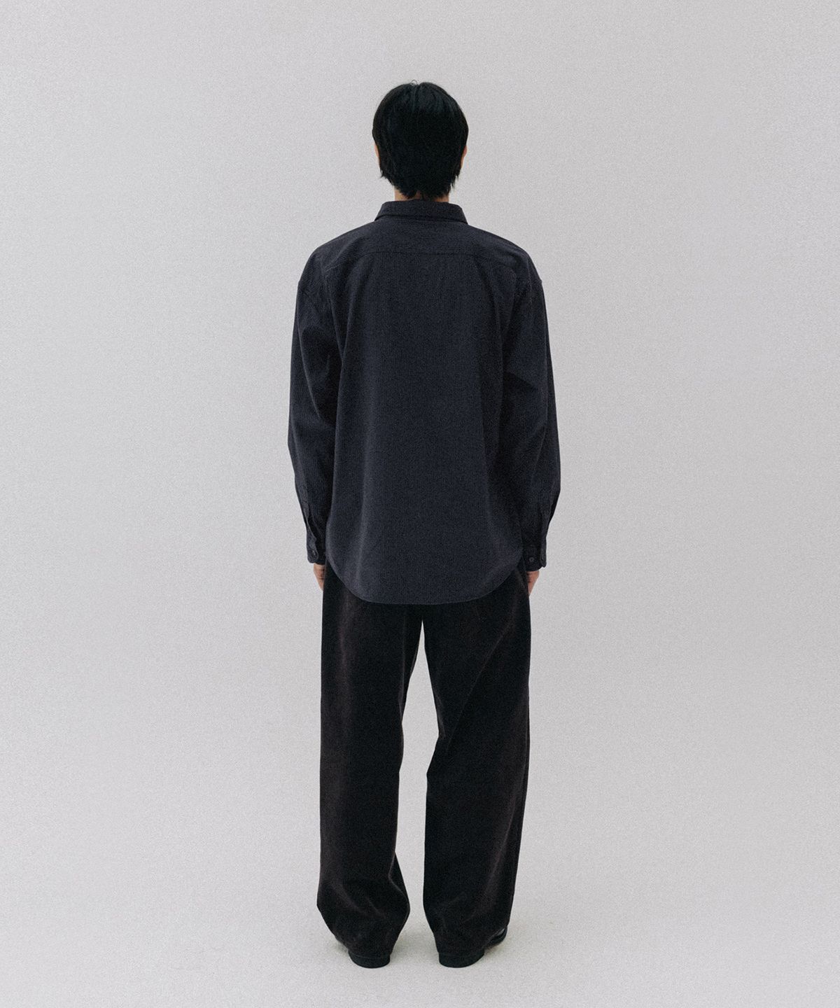 블랭크룸(BLANKROOM) 텍스쳐 스트라이프 셔츠_HALE NAVY