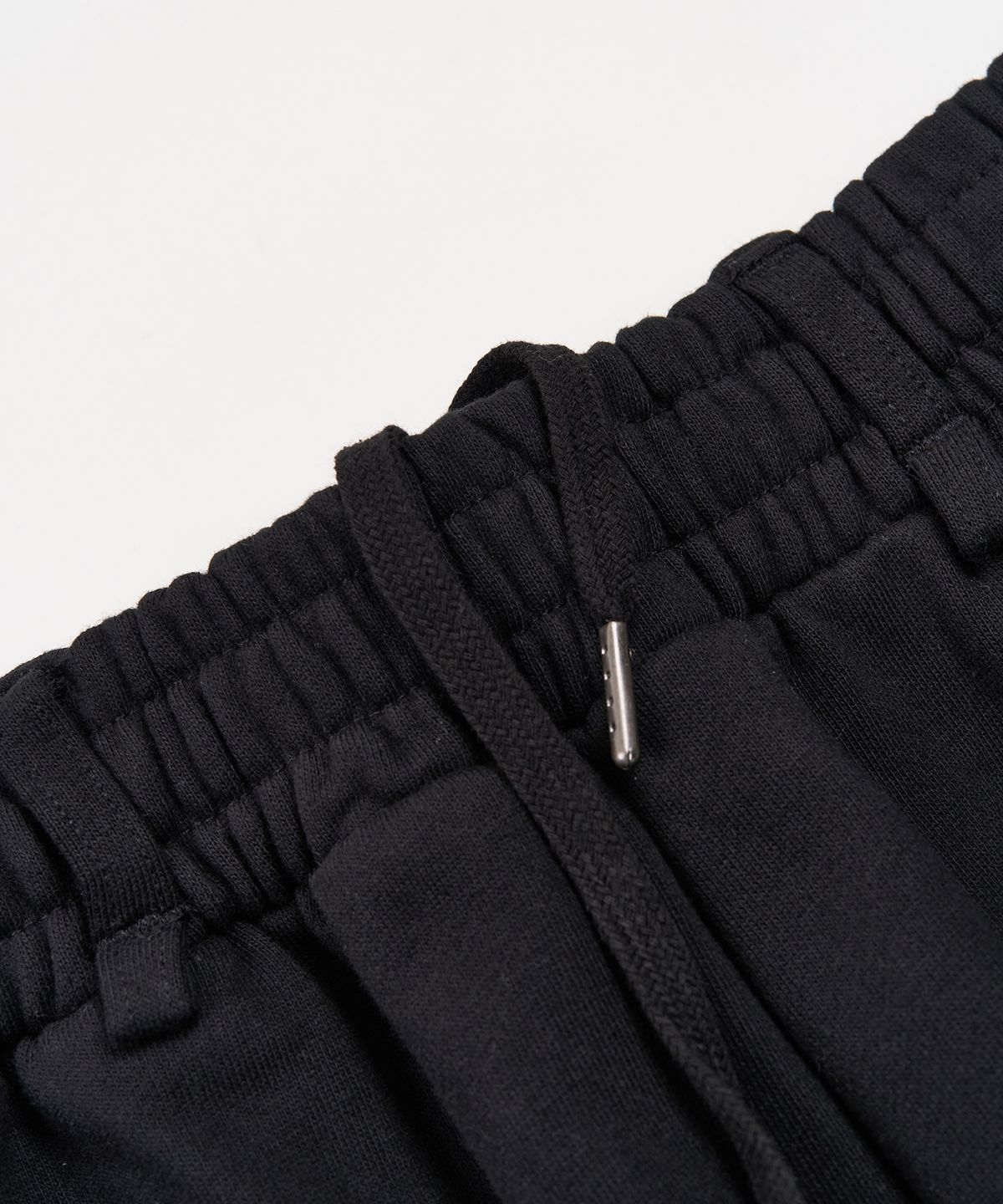 토피(TOFFEE) 인시전 벌룬핏 스웻 팬츠 (BLACK)