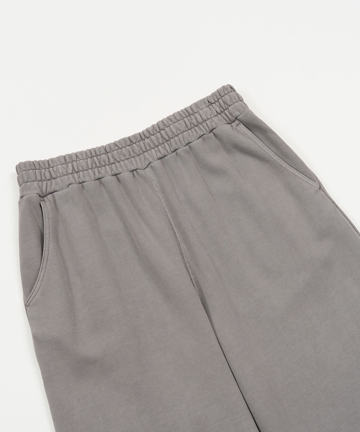 토피(TOFFEE) 벌룬핏 피그먼트 스웻 팬츠 (GREY)