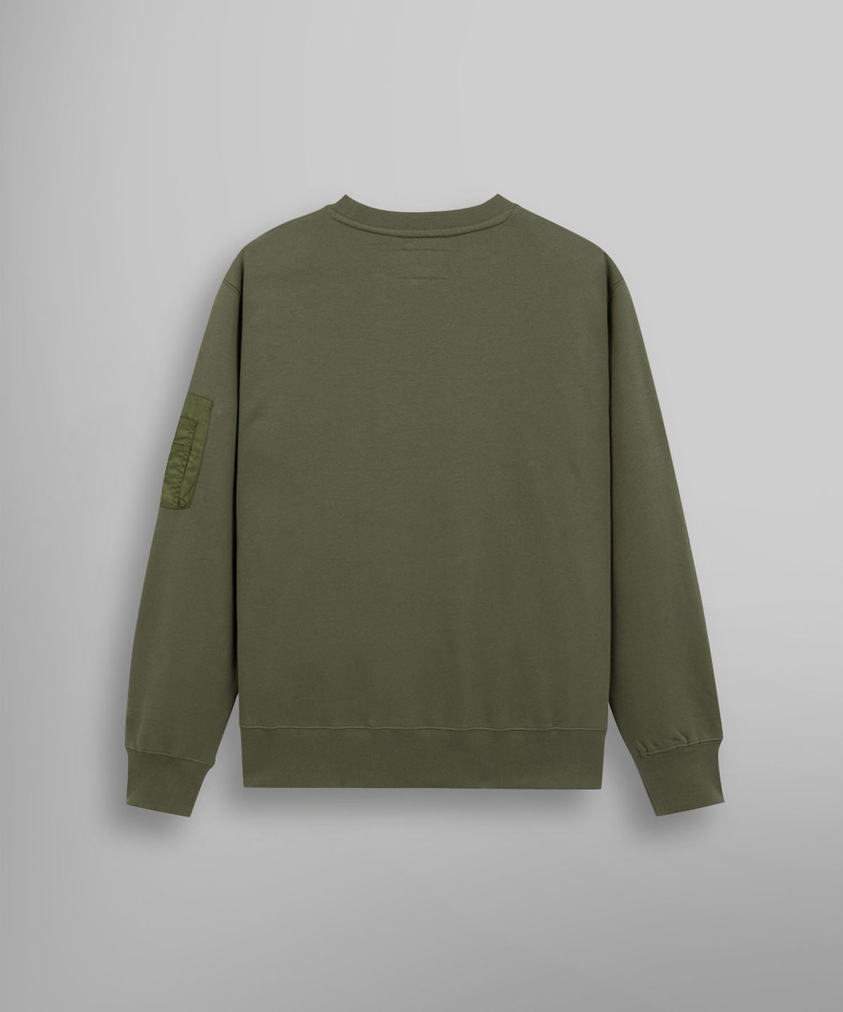 알파 인더스트리(ALPHA INDUSTRIES) 유틸리티 포켓 크루 릴렉스 핏 스웻셔츠 OG-107 그린
