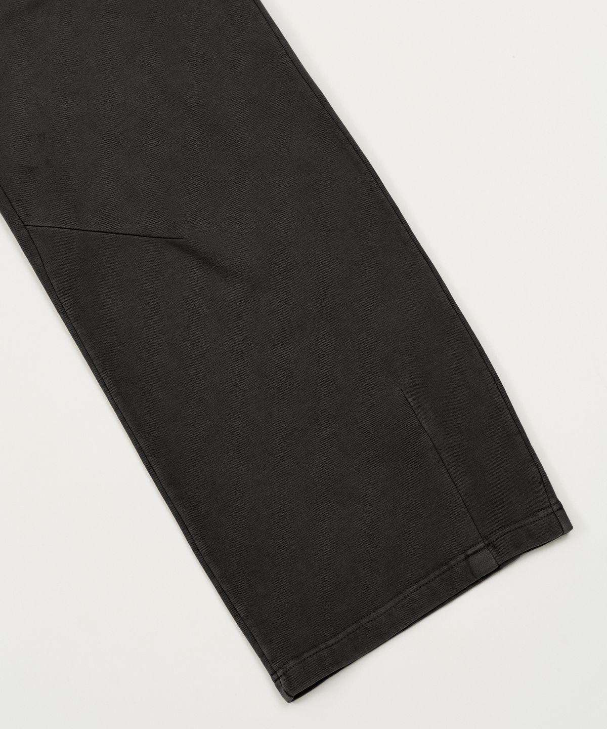 토피(TOFFEE) 벌룬핏 피그먼트 스웻 팬츠 (BLACK)