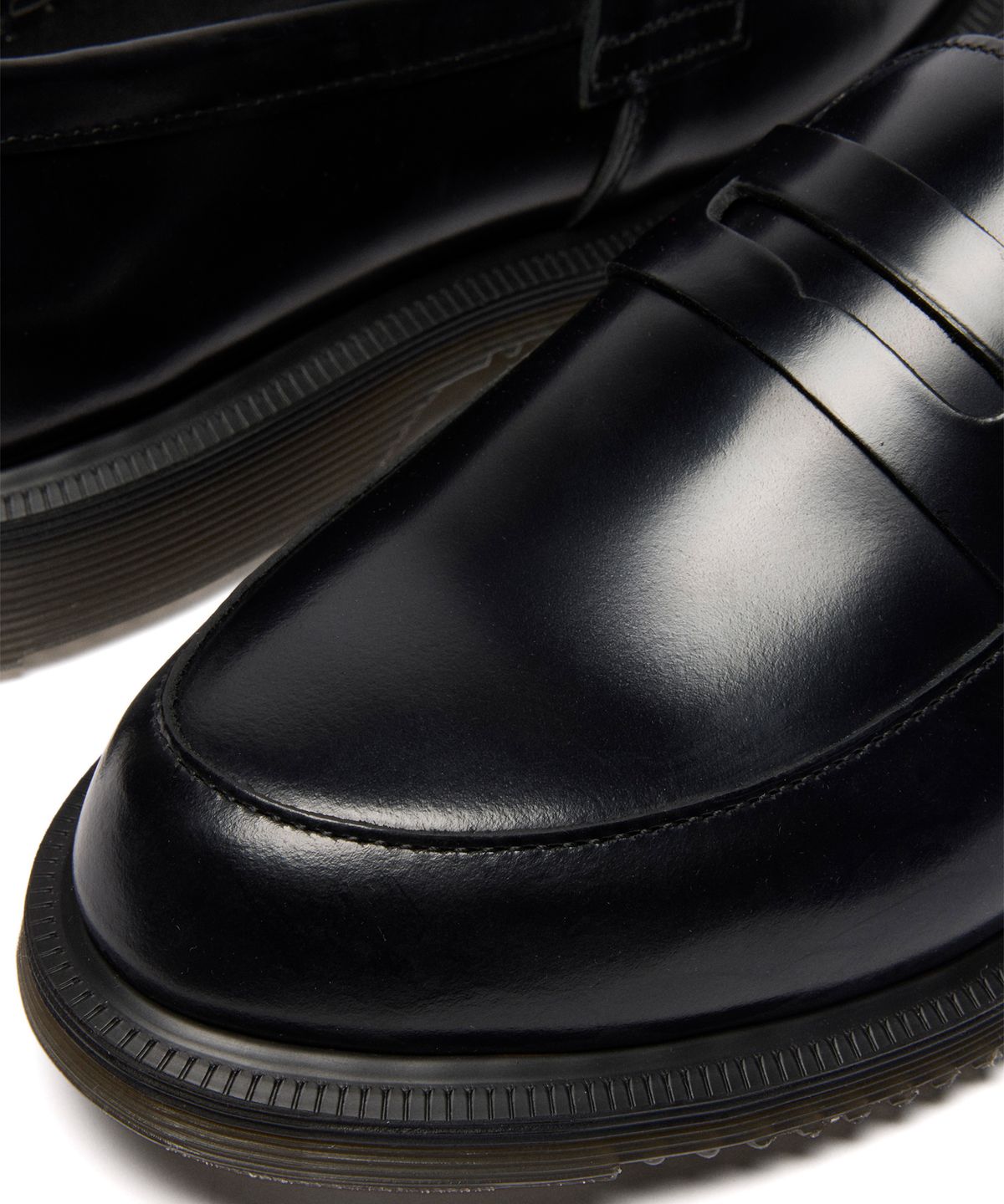 닥터마틴(DR.MARTENS) 테마라 로퍼 - 블랙 폴리시드 스무스 / 41359001