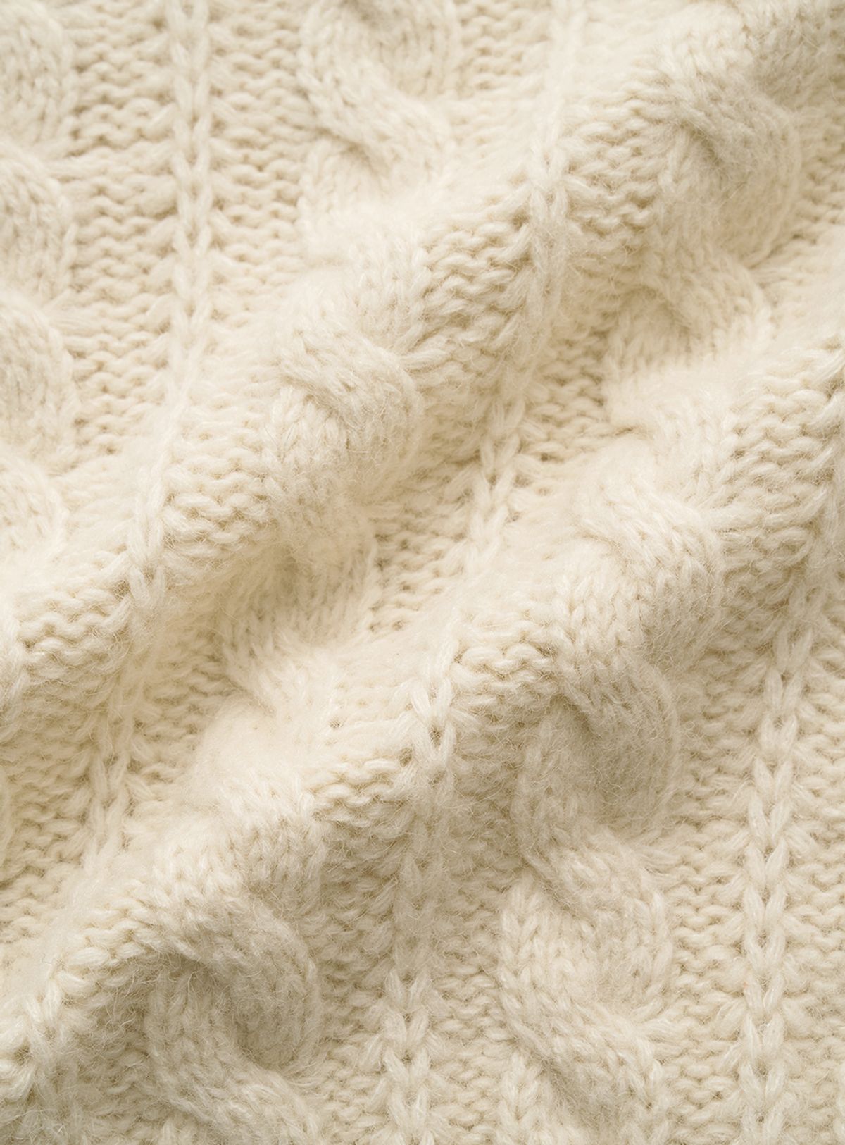 더바넷(THEBARNNET) Pope Cable Knit Sweater