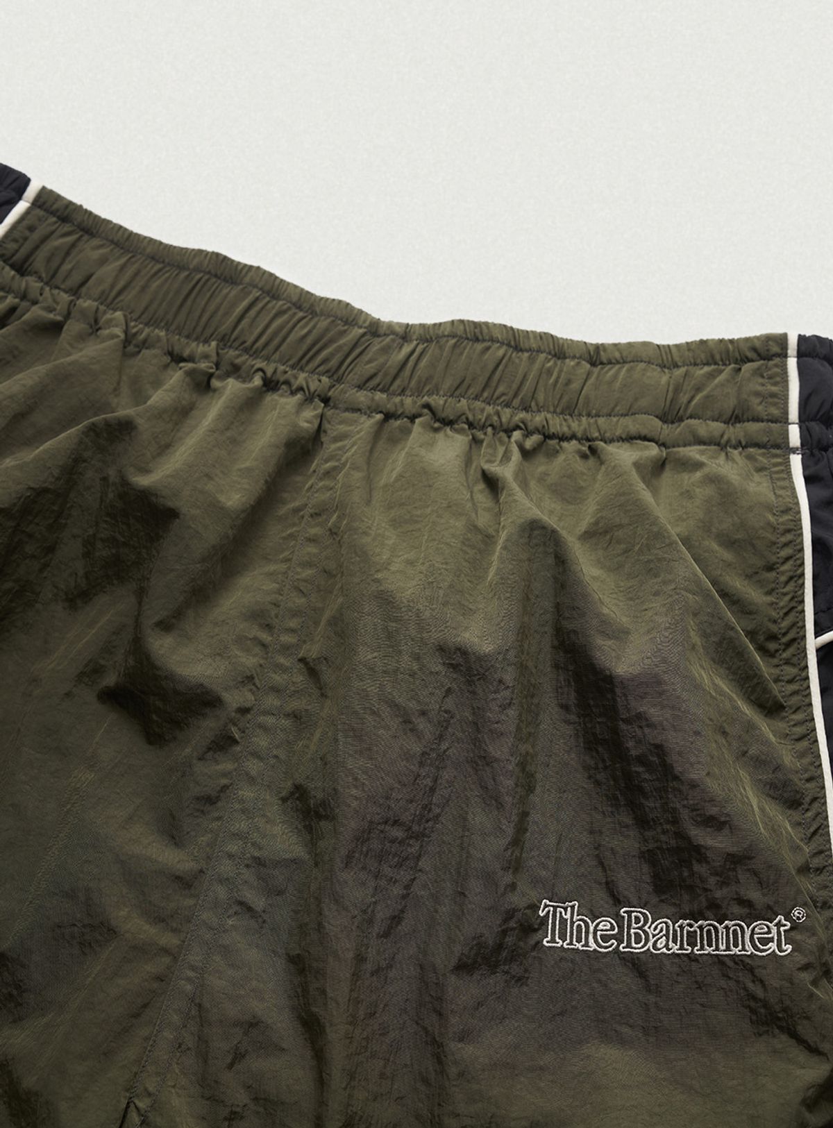 더바넷(THEBARNNET) Tovi Wind Set-Up Pants_Khaki