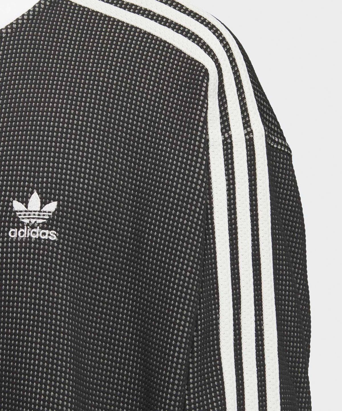 아디다스(ADIDAS) 오버사이즈 와플 니트 트랙탑  - 블랙 / KC2619