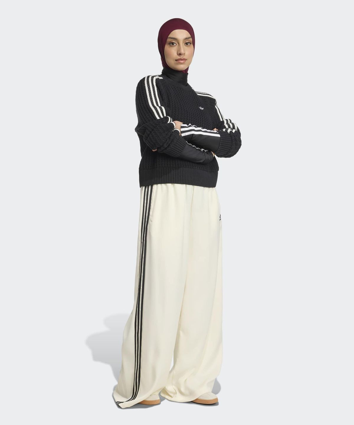 아디다스(ADIDAS) 새틴 와이드 레그 트랙 팬츠 - 크림화이트:블랙 / KD2542