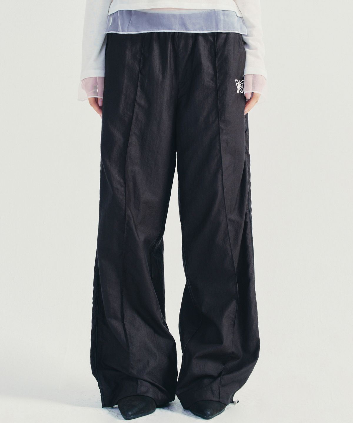 닉앤니콜(NICK&NICOLE) UTILITY GROOVY TRACKSUIT PANTS_BLACK
