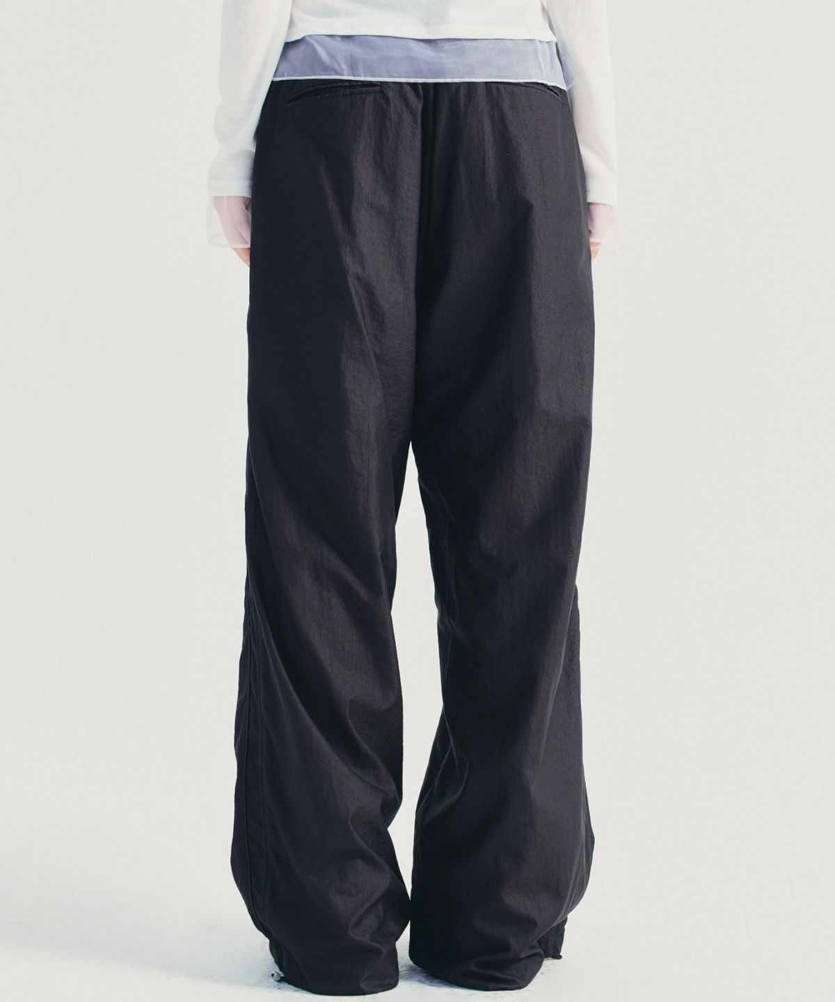 닉앤니콜(NICK&NICOLE) UTILITY GROOVY TRACKSUIT PANTS_BLACK