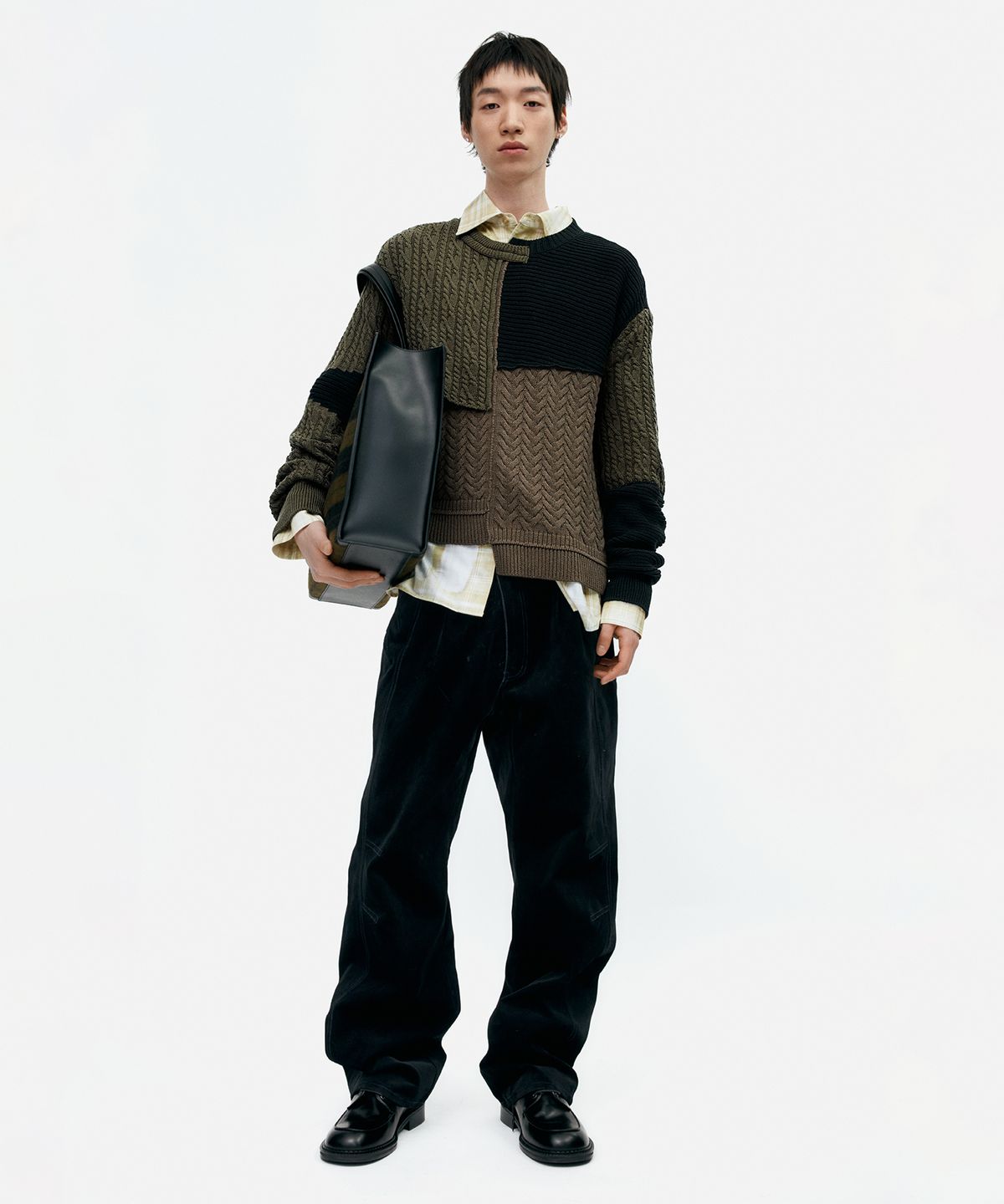 앤더슨벨(ADSB ANDERSSON BELL) PATCHWORK ASYMMETRIC CREWNECK SWEATER atb1330m(MULTI)