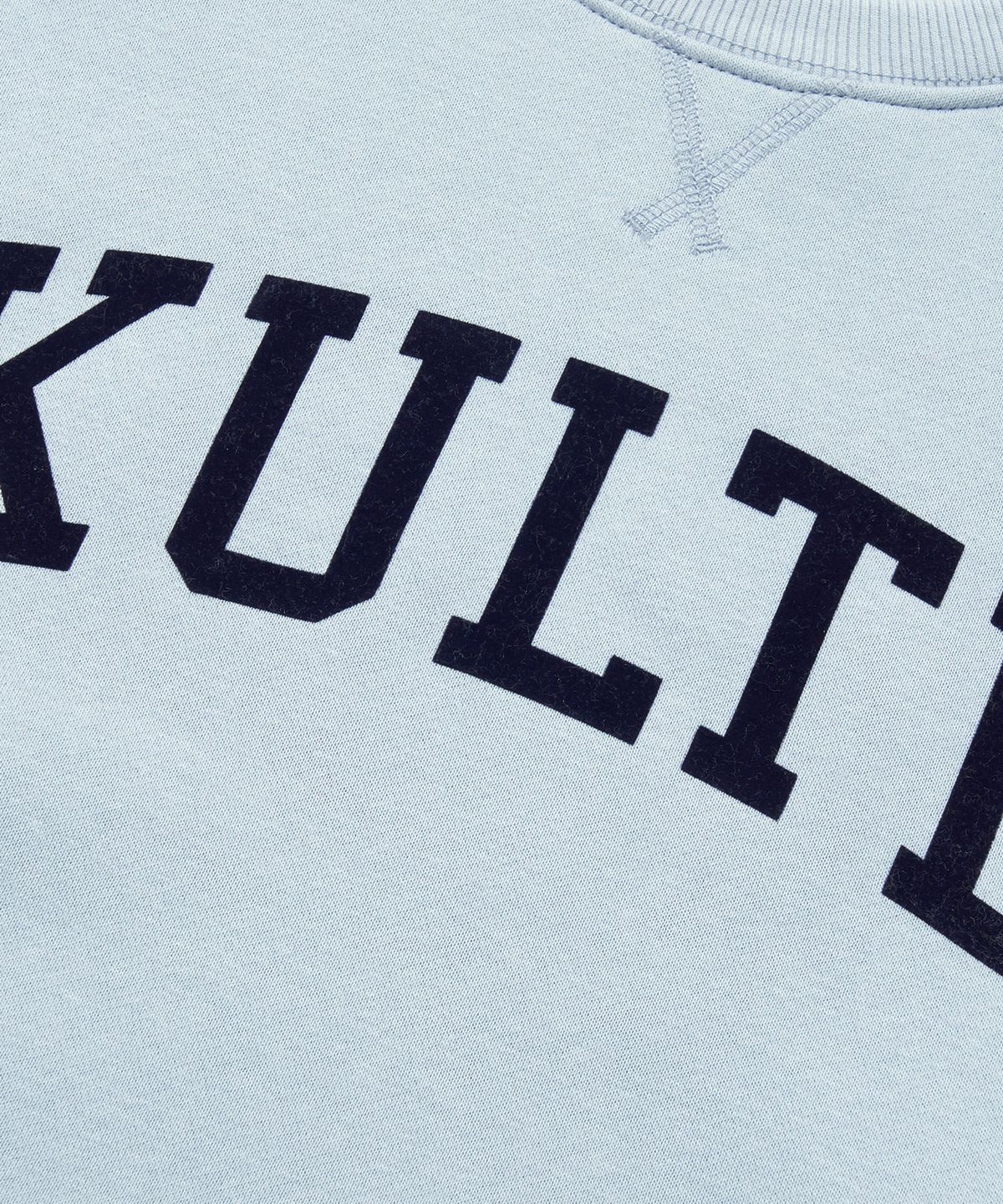 쿨트(KULTE) COLLEGE FLOPPY CREWNECK_L.BLUE