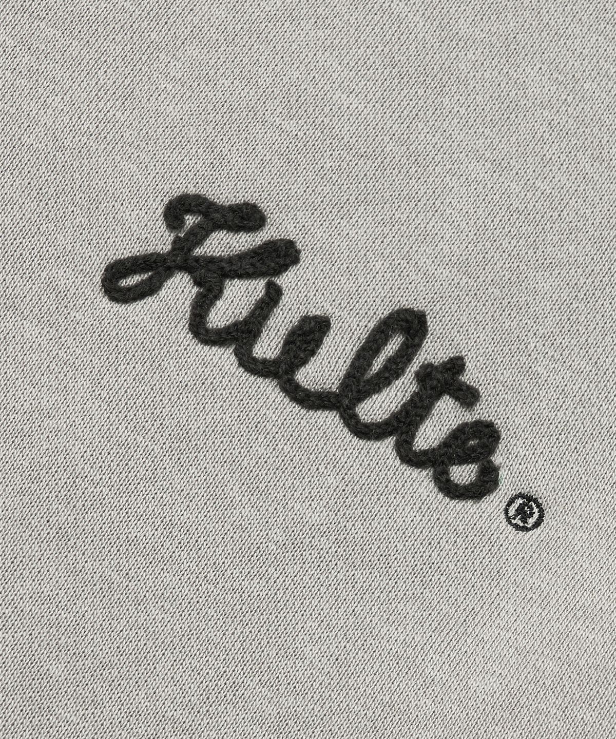 쿨트(KULTE) SMALL SCRIPT CHAIN CREWNECK_MINT
