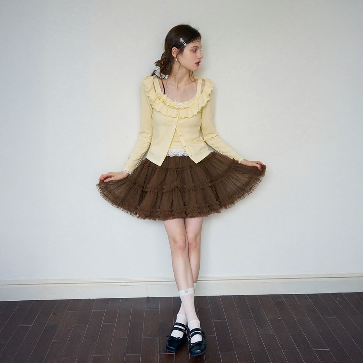 쎄무아듀(CEST MOIDEW) Cest_Ruffle pearl button cardigan