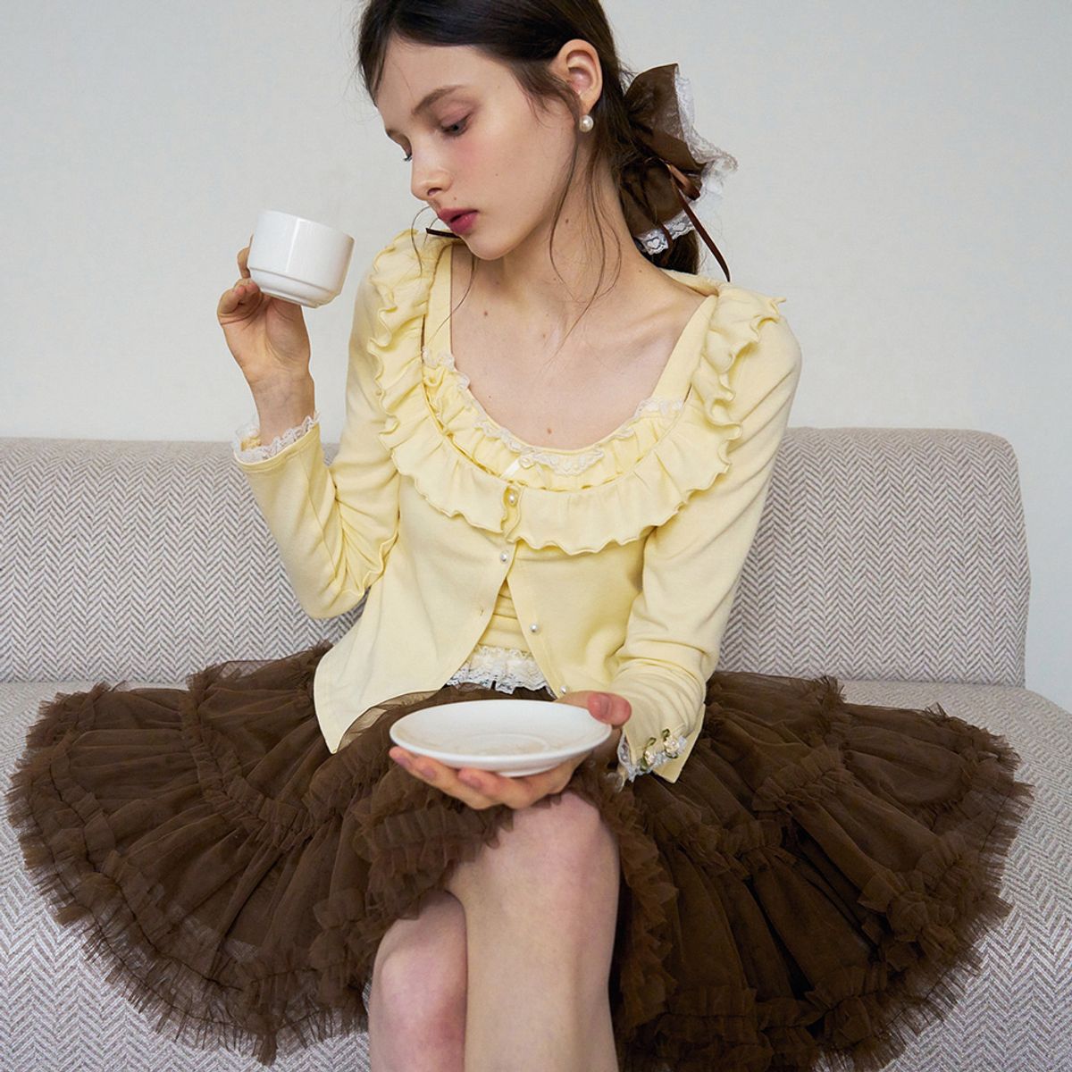 쎄무아듀(CEST MOIDEW) Cest_Ruffle pearl button cardigan