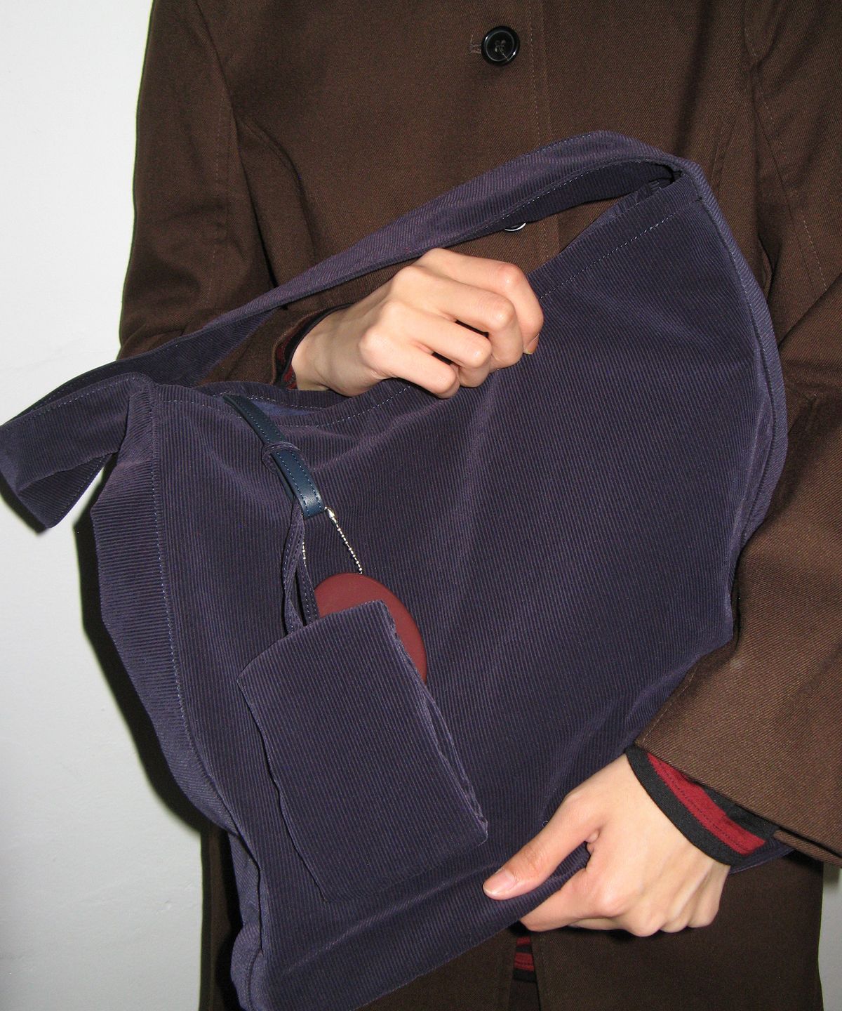 포테(POTE) [3차리오더:바로출고] 0007 Layered Pouch Hobo Bag_Corduroy Navy
