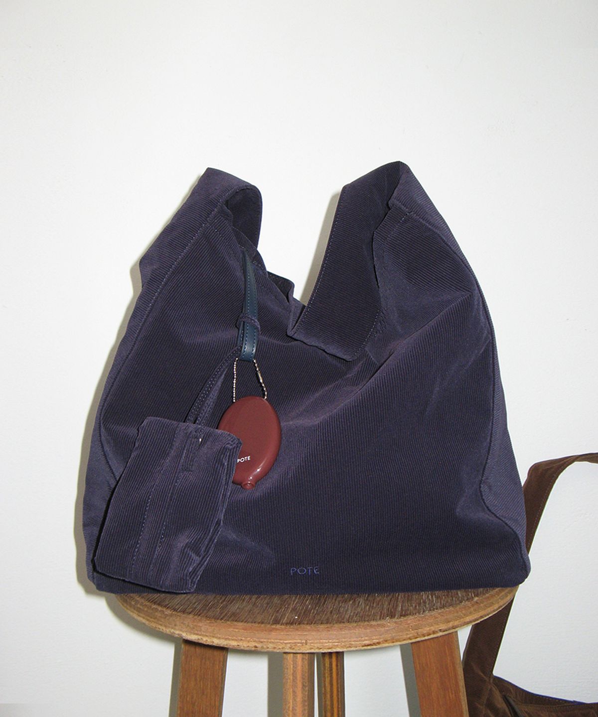 포테(POTE) [3차리오더:바로출고] 0007 Layered Pouch Hobo Bag_Corduroy Navy