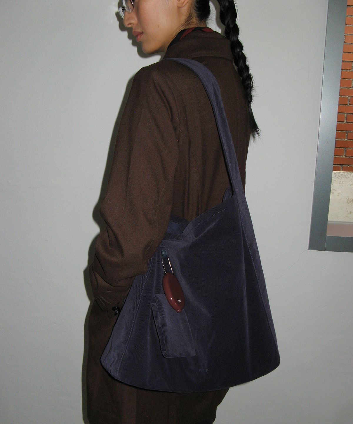 포테(POTE) [3차리오더:바로출고] 0007 Layered Pouch Hobo Bag_Corduroy Navy