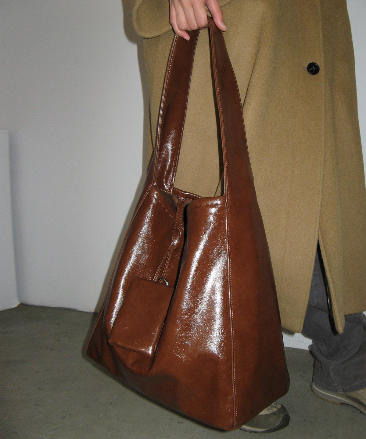 포테(POTE) [2차리오더:바로출고] 0007 Layered Pouch Hobo Bag_Leather Brown
