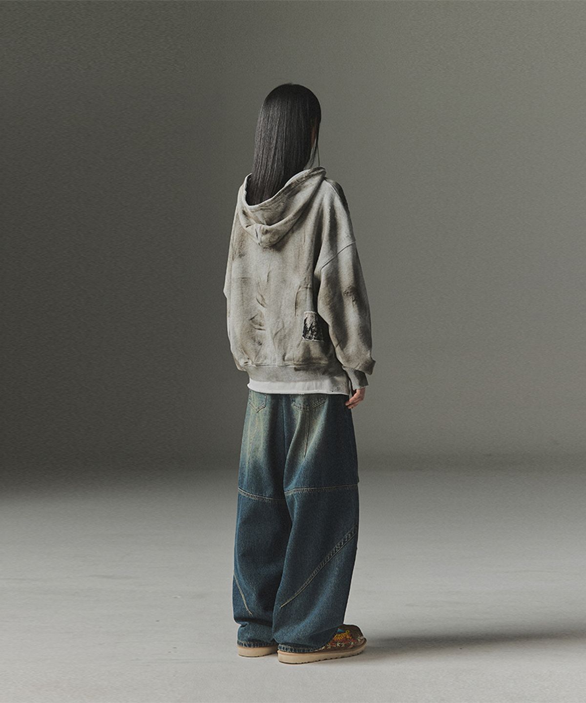 낫포너드(NOT4NERD) Damage Washed Patch Pullover Hood - Grey