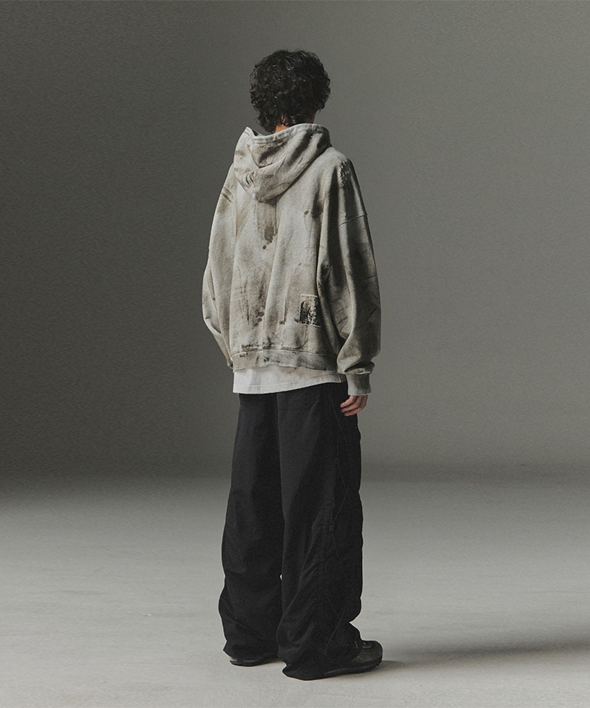 낫포너드(NOT4NERD) Damage Washed Patch Pullover Hood - Grey