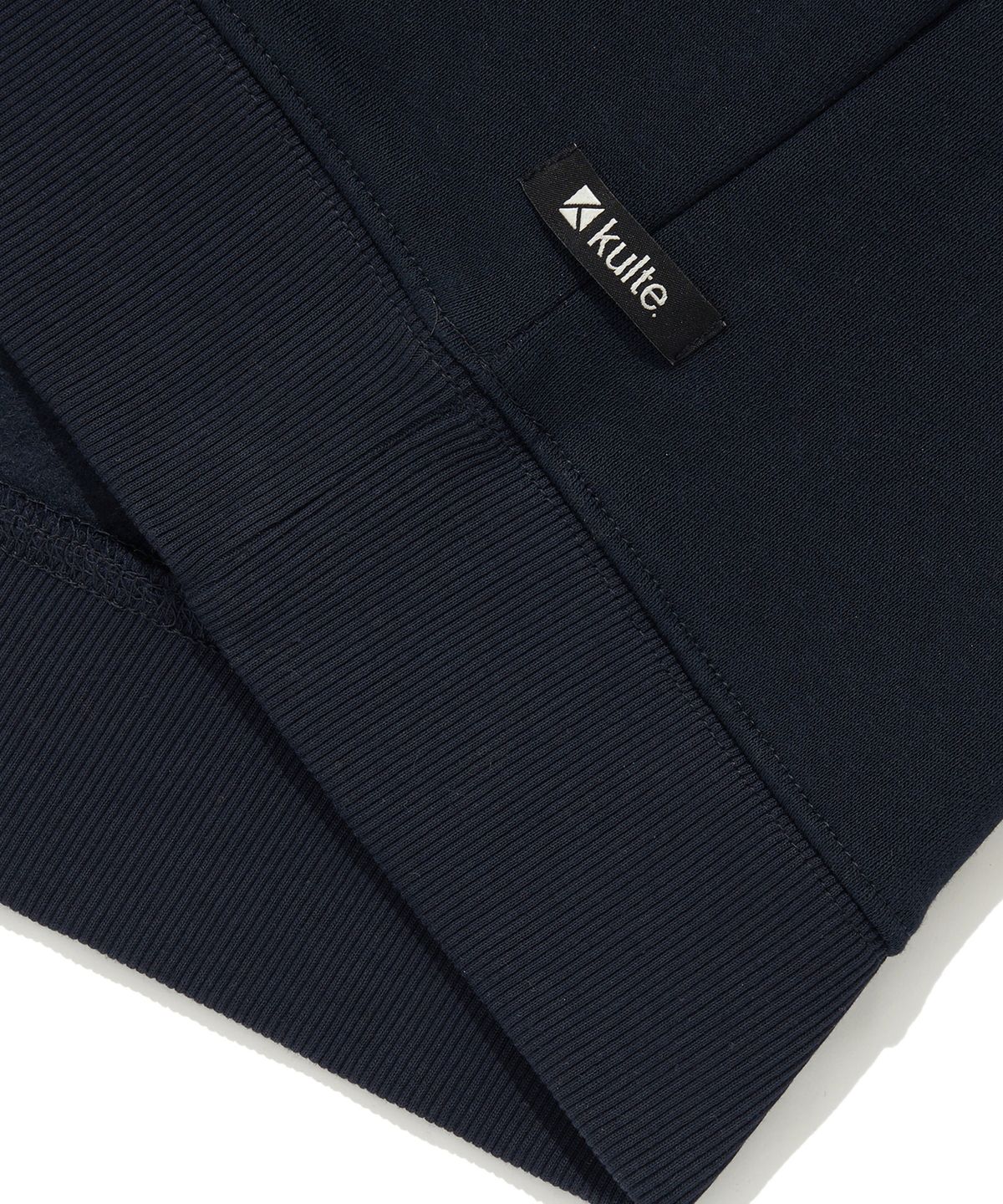 쿨트(KULTE) SCRIPT CHAIN EMB CREWNECK_D.NAVY
