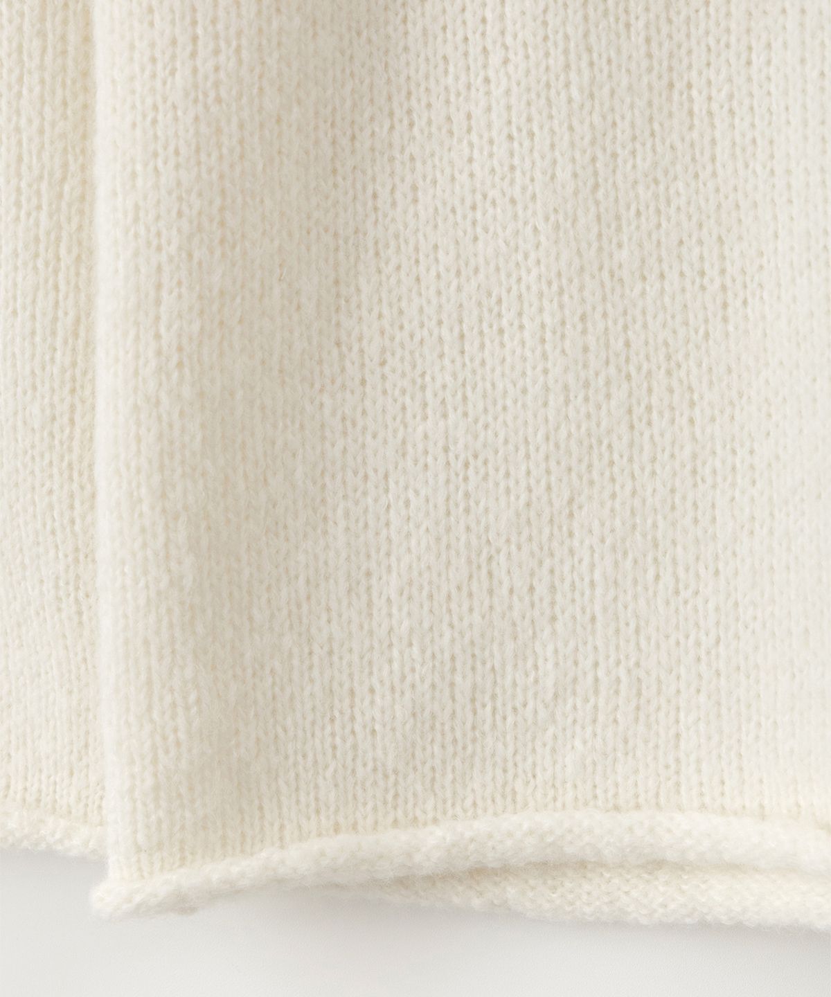 썸웨어버터(SOMEWHEREBUTTER) Mohair Letter Long Sleeve Knit - Ivory