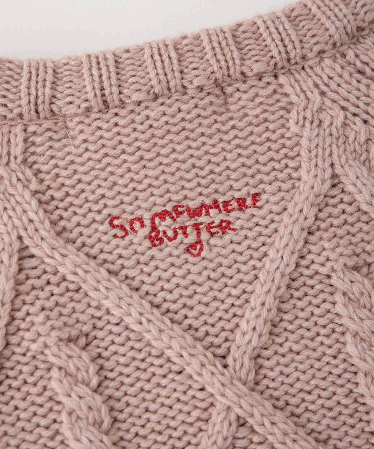 썸웨어버터(SOMEWHEREBUTTER) Posy Cable Wool Knit - Pink